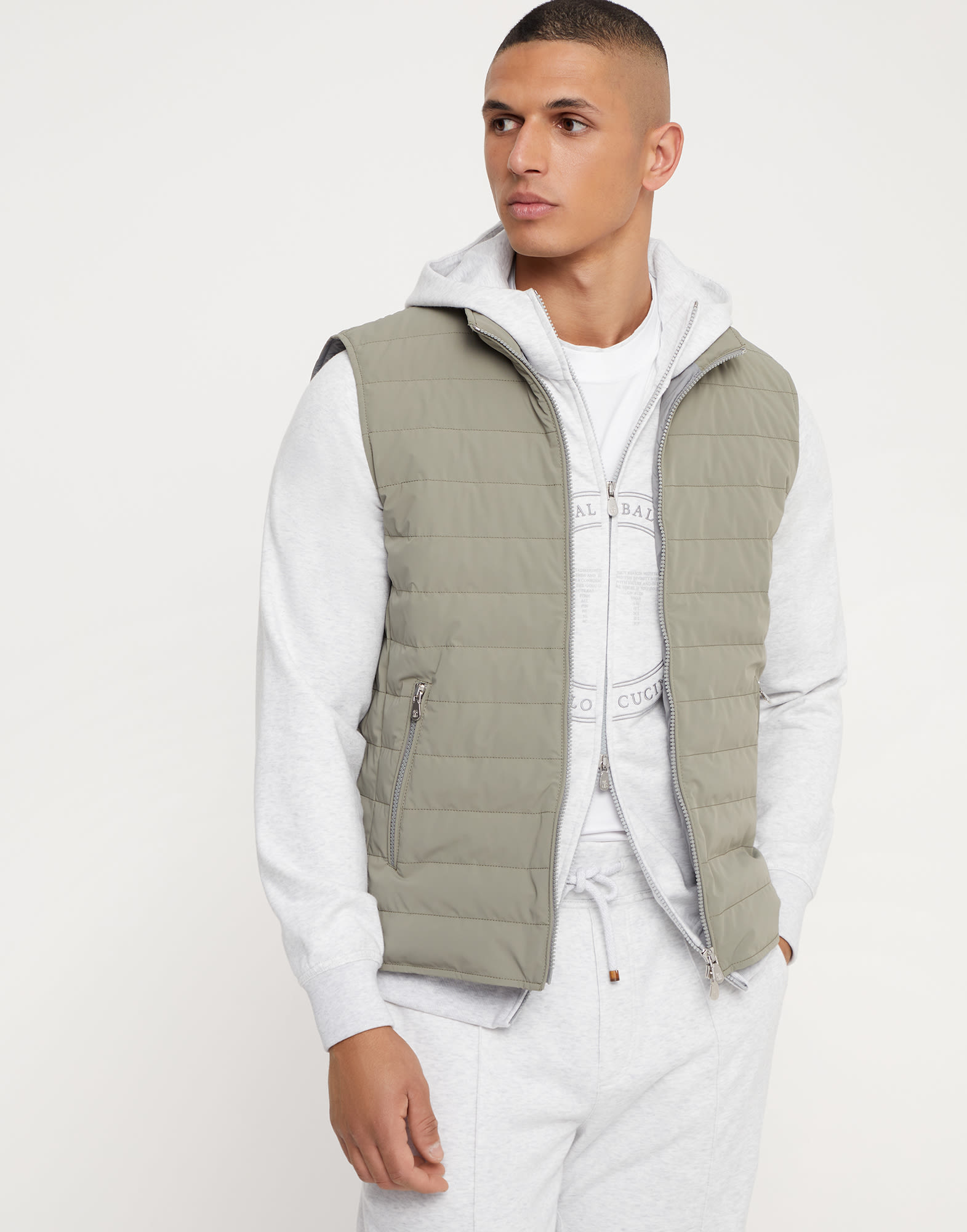 BRUNELLO CUCINELLI フード付きダウンベスト BRUNELLO CUCINELLI フード付きダウンベスト