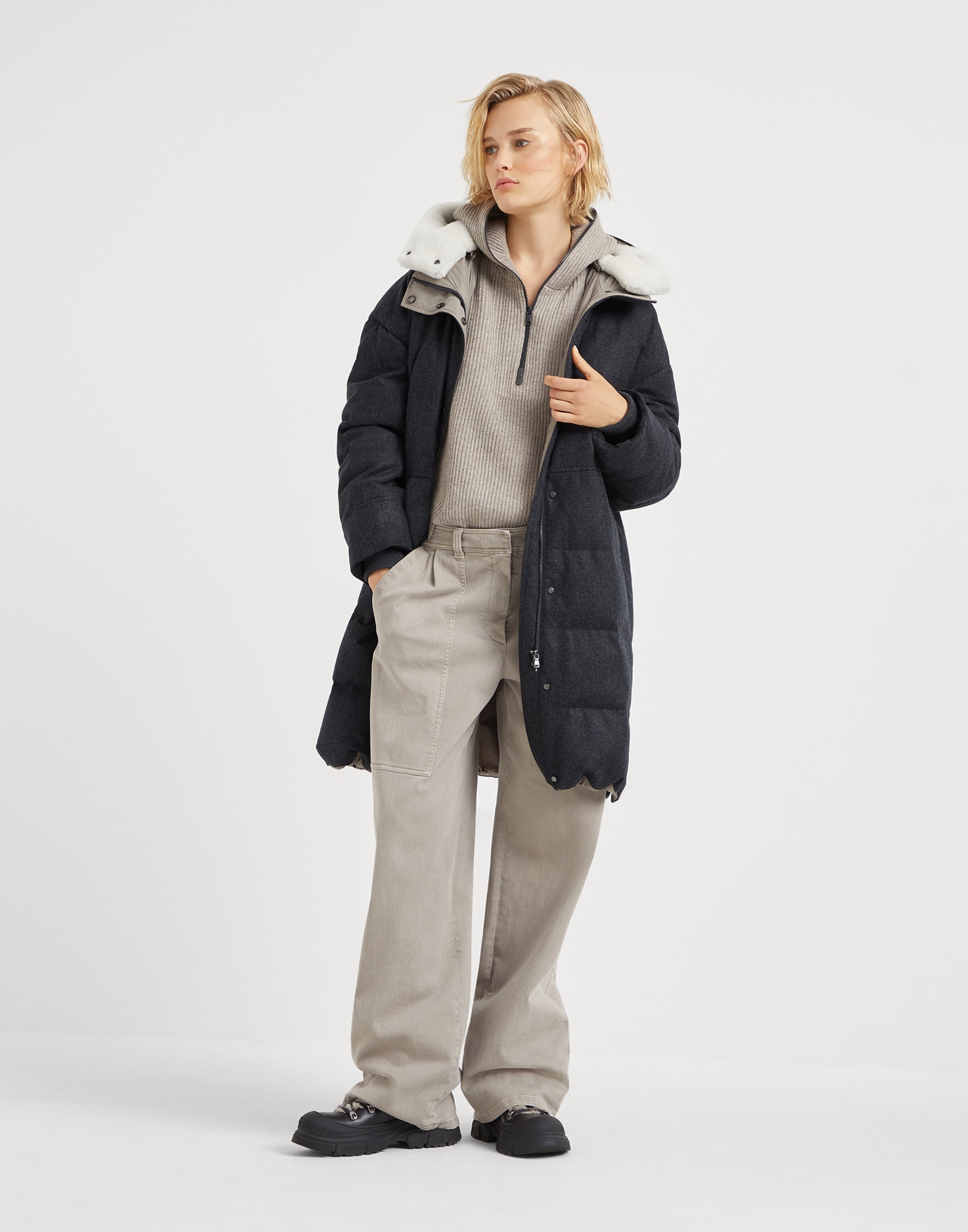 BRUNELLO CUCINELLI レディース　フード付きセーター BRUNELLO CUCINELLI レディースフード付きセーター