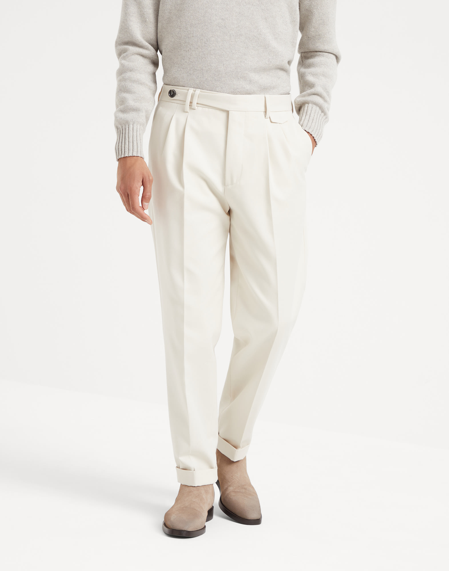 Leisure fit trousers with double pleats Off-White Man - Brunello Cucinelli