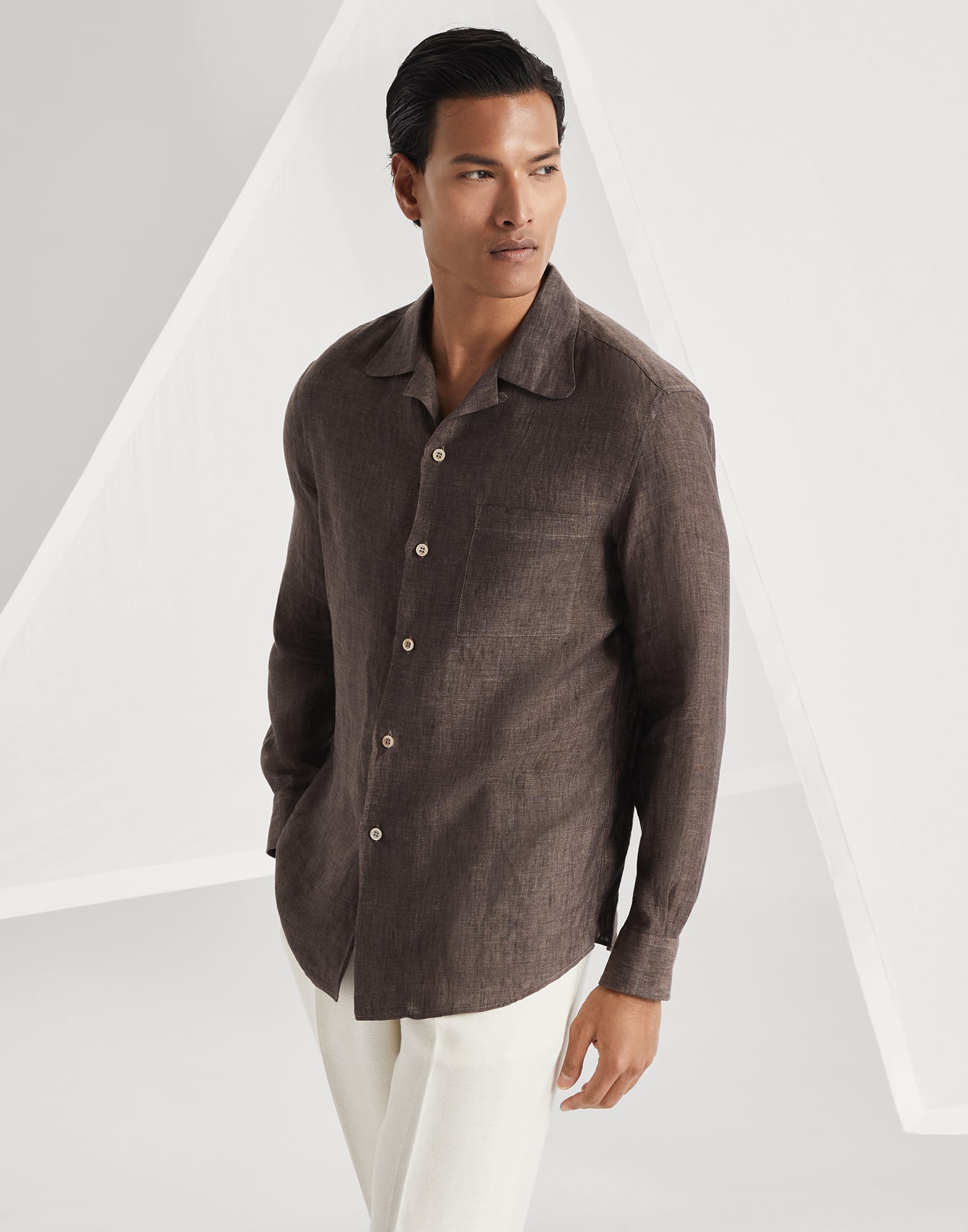 メンズ カジュアルシャツ&ドレスシャツ | Brunello Cucinelli メンズ カジュアルシャツ&ドレスシャツ | Brunello Cucinelli
