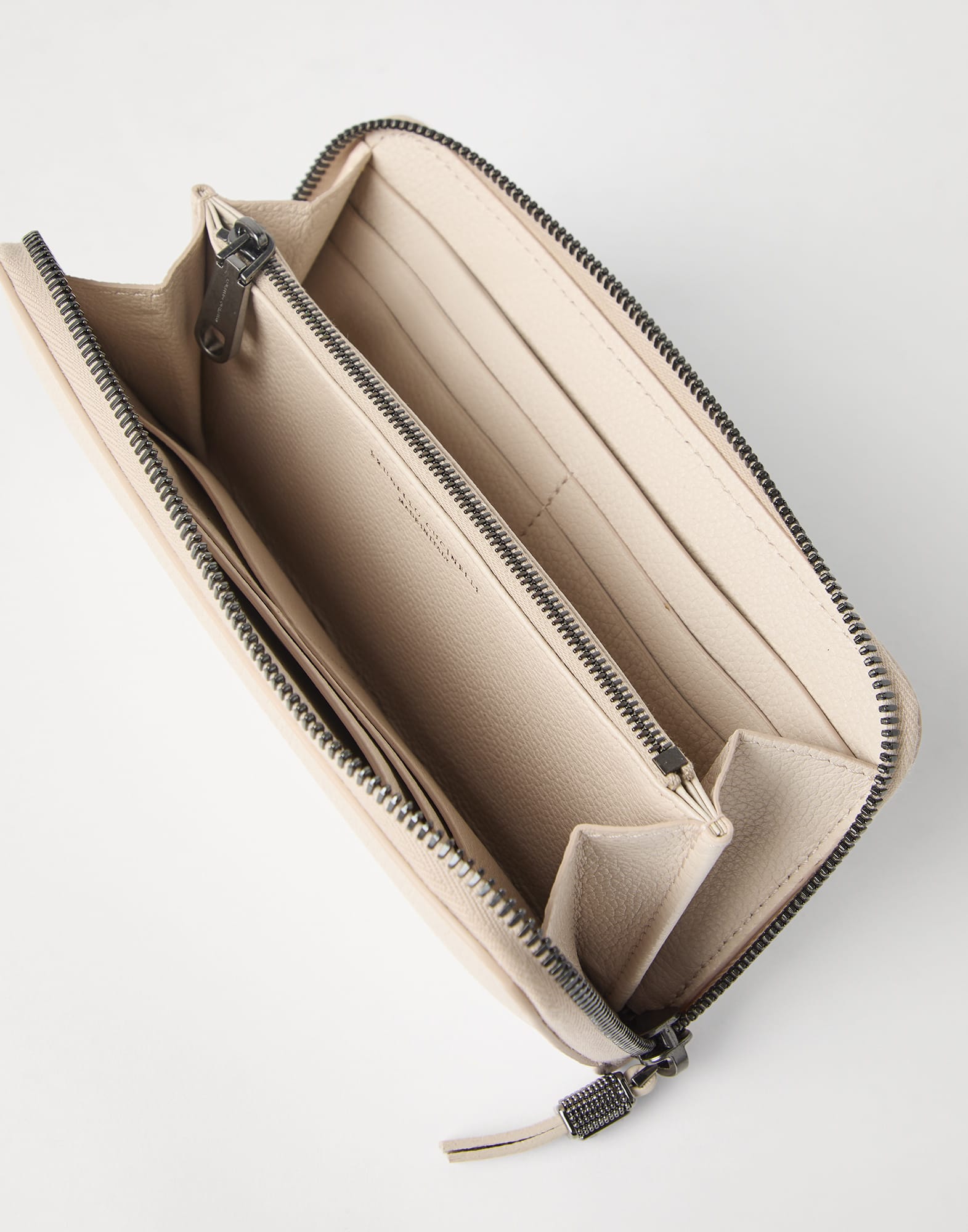 Wallet - Full look - View Full Screen