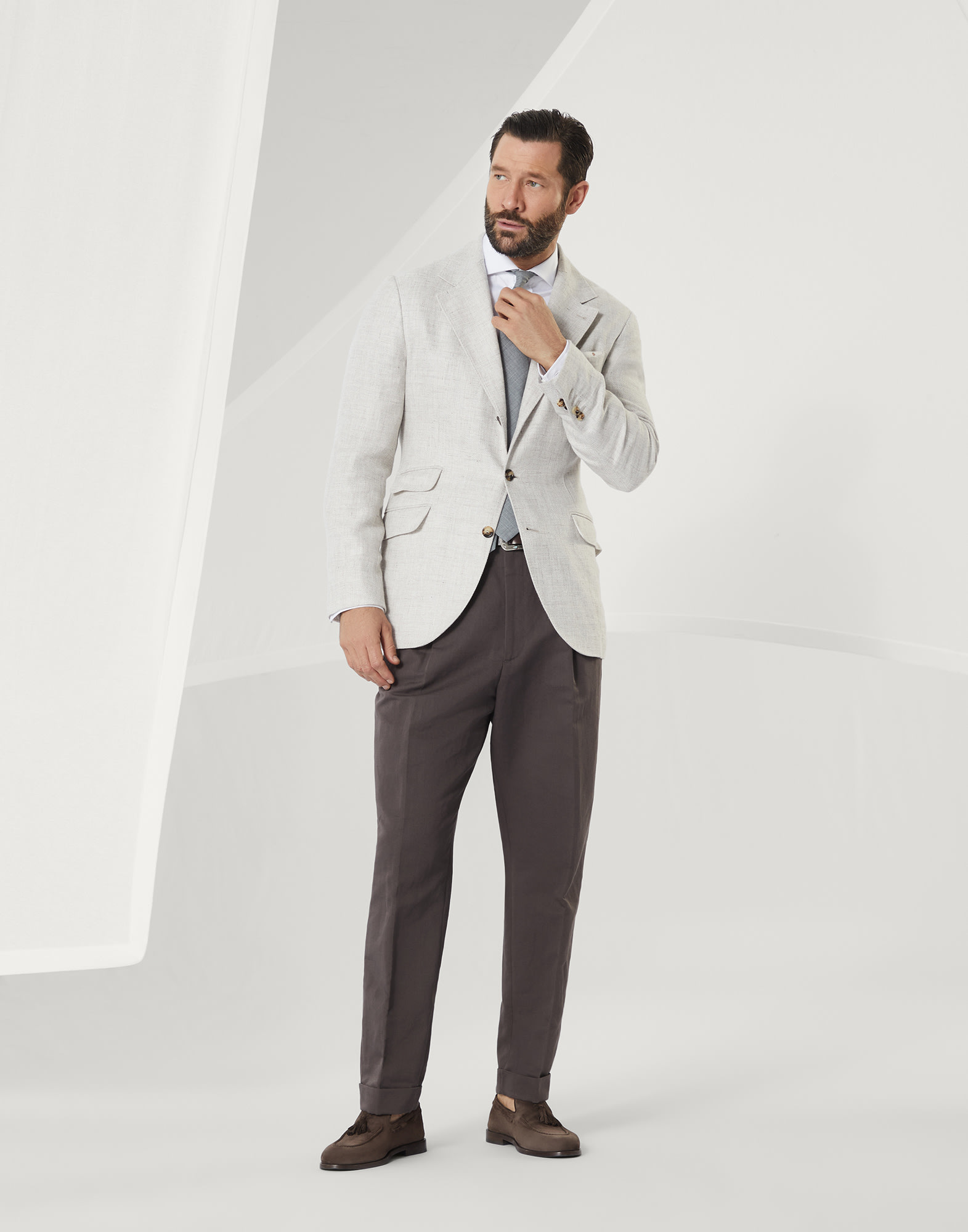 Basic - Full look - View Full Screen