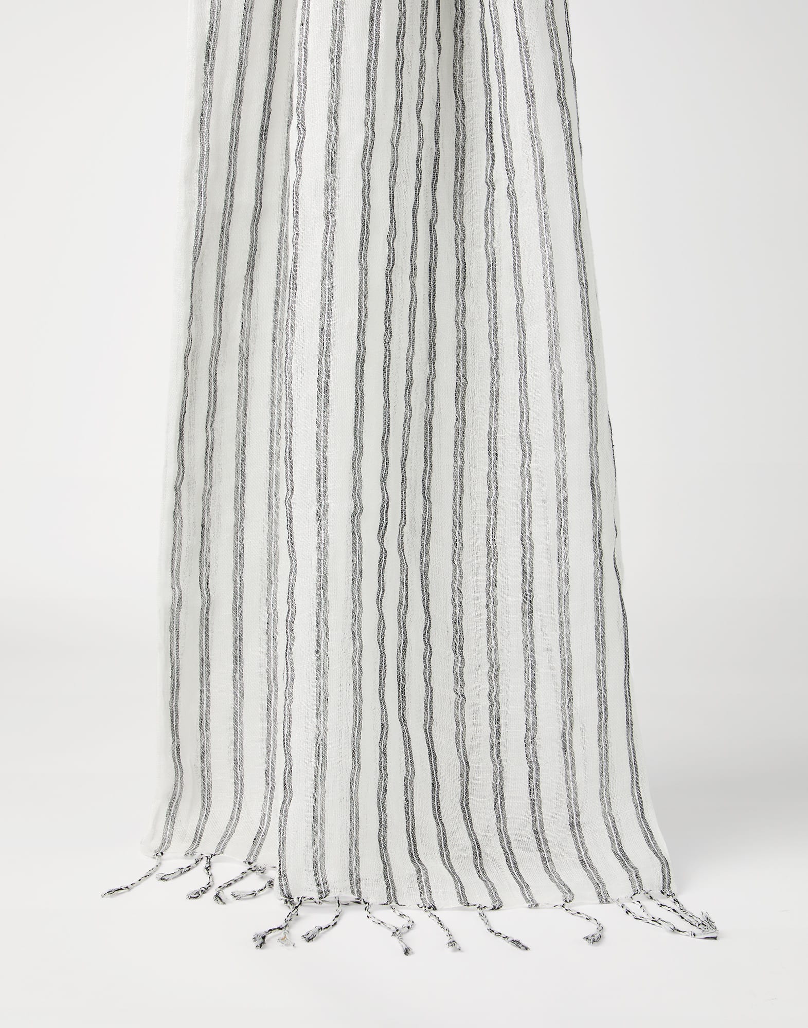 Sparkling scarf for Woman in White | Brunello Cucinelli Sparkling scarf for Woman in White | Brunello Cucinelli