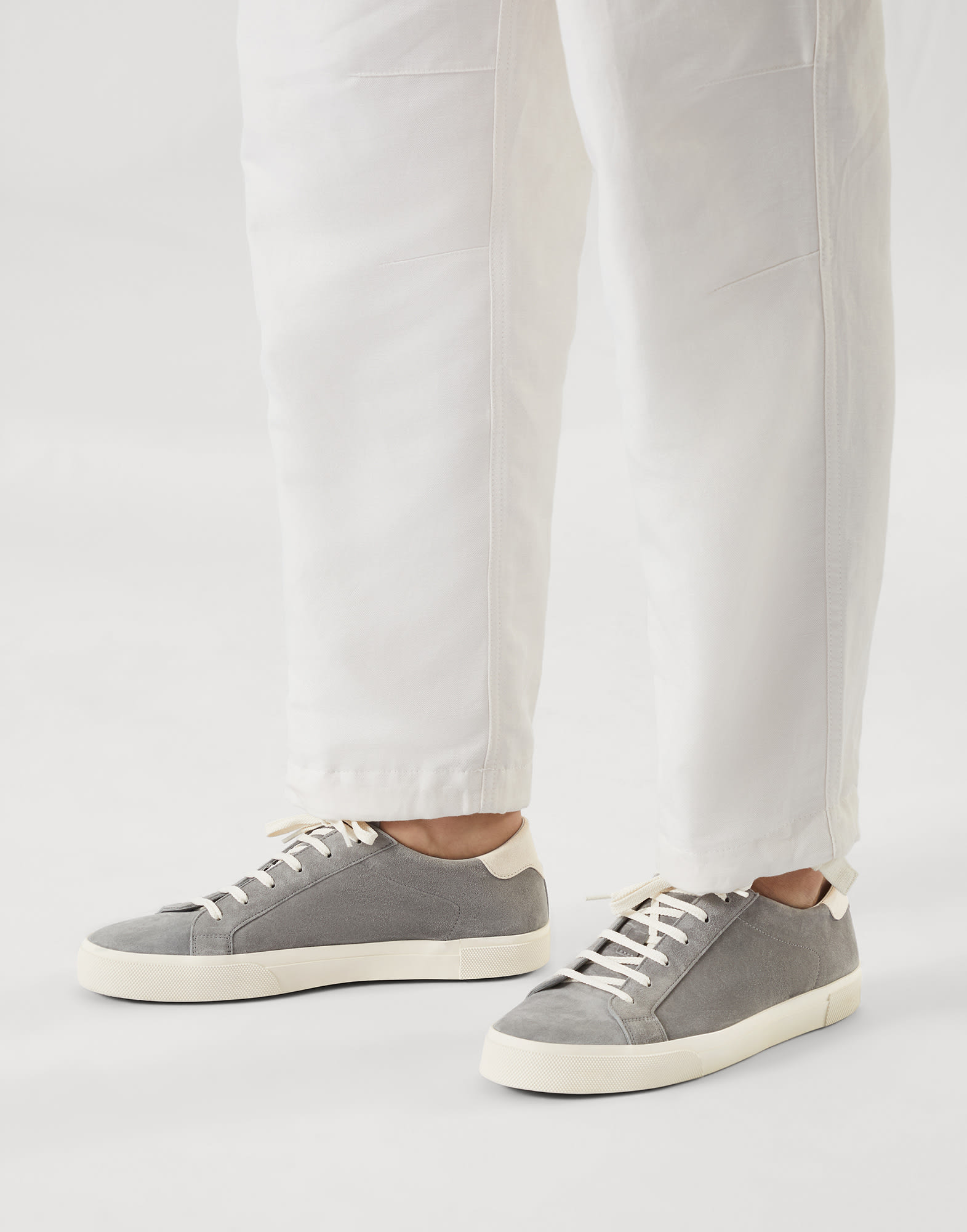 スニーカー BRUNELLO CUCINELLI Men Sneakers MZUCHHP330 CBX77 GREY Suede sneakers for Man in Grey | Brunello Cucinelli