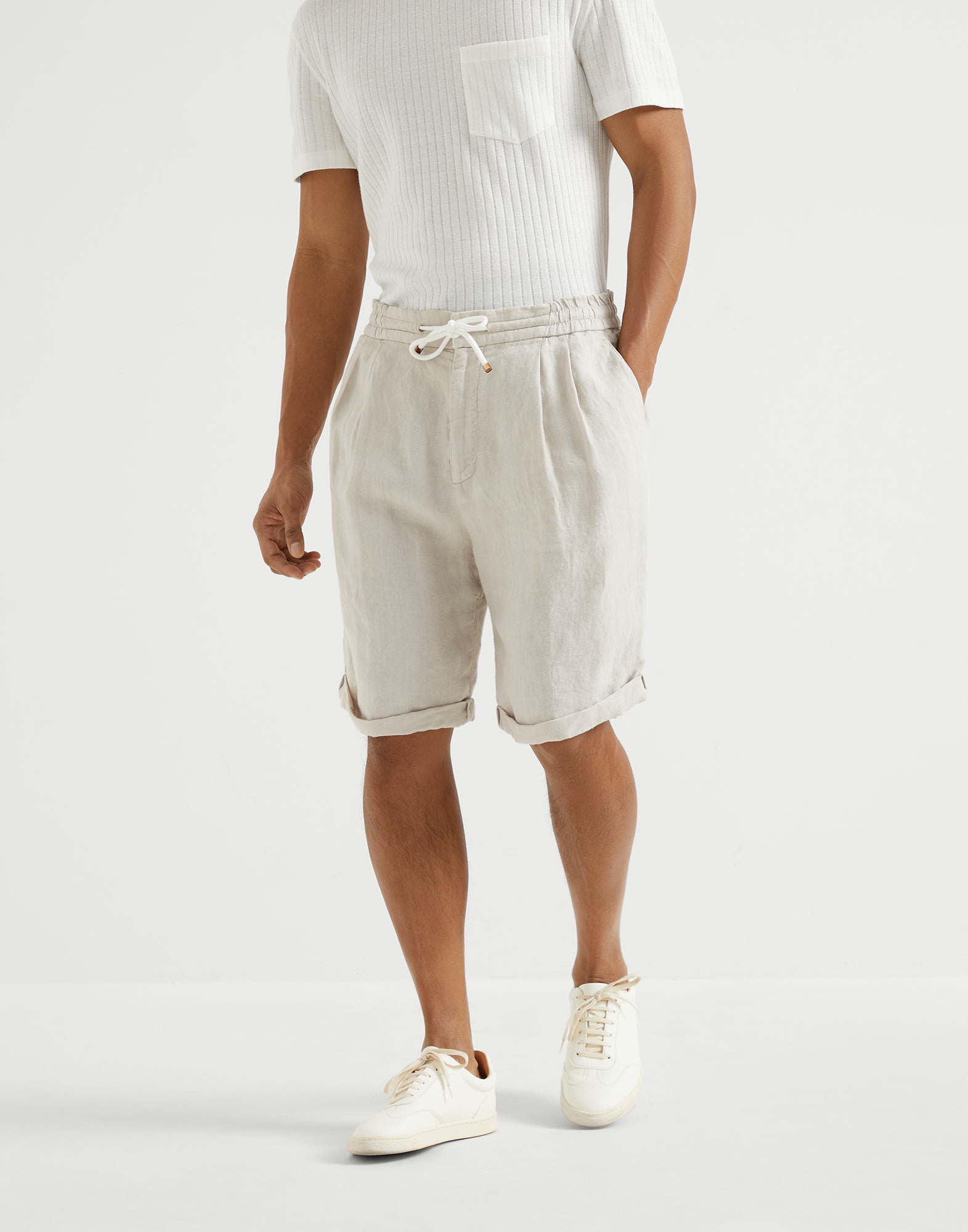 【関税&送料込み】Brunello Cucinelli Wool Bermuda Shorts Bermuda shorts with drawstring for Man in Yuta | Brunello