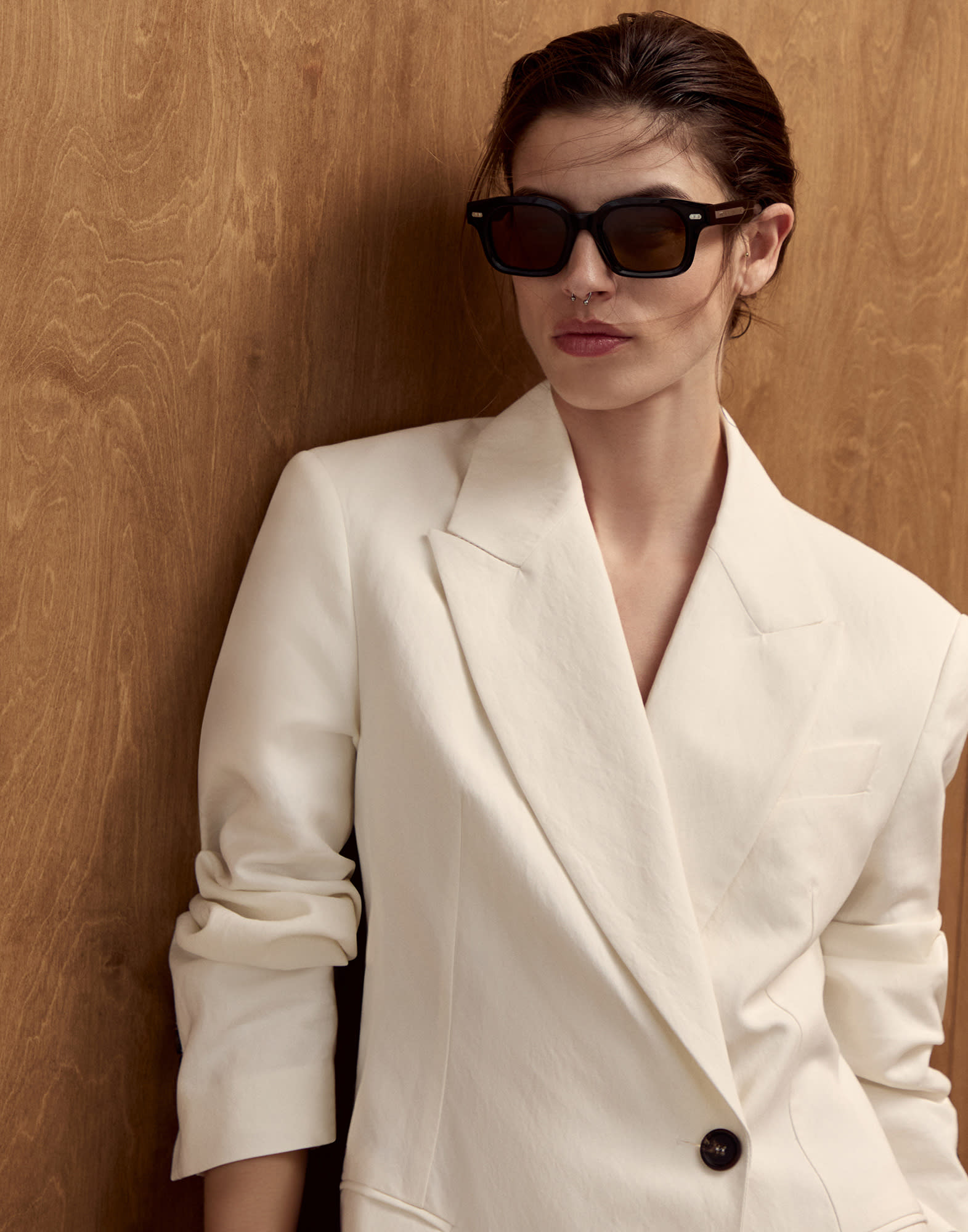 Acetate - Editorial view - View Full Screen