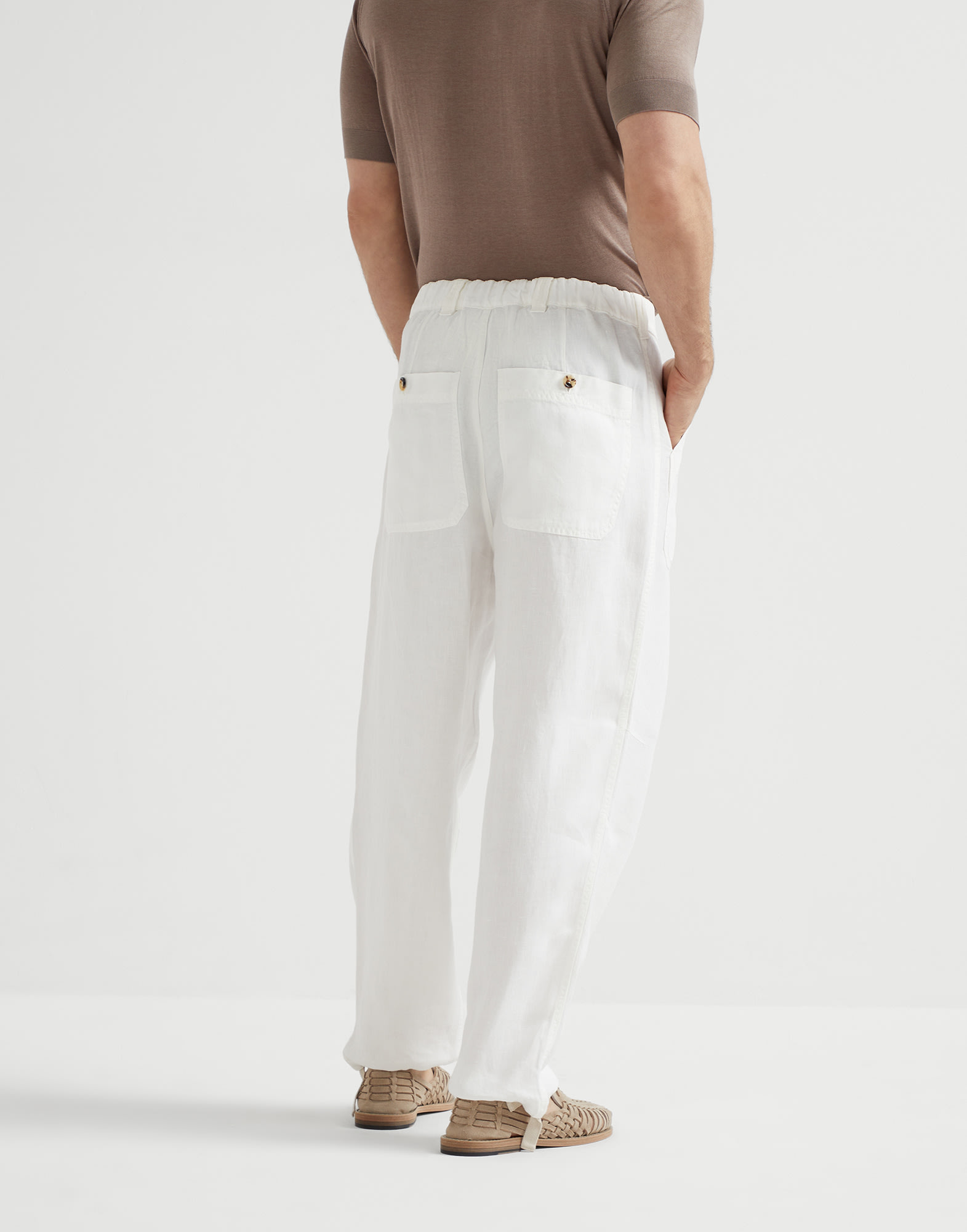 Cargo - Back view - View Full Screen