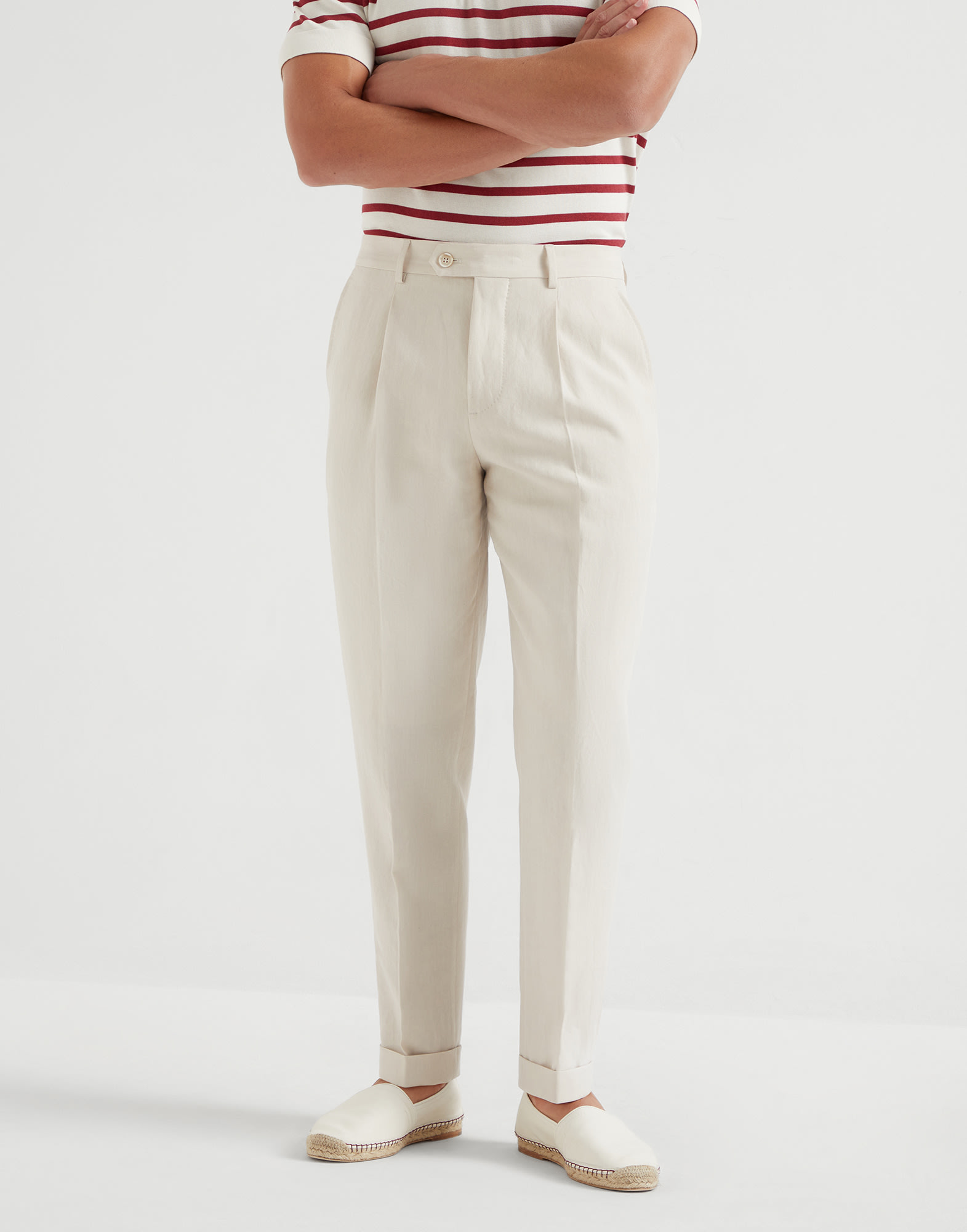 Pleated - Front view - View Full Screen