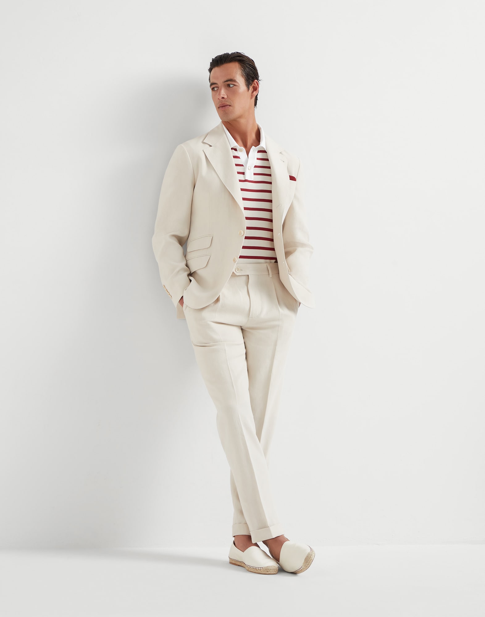 Suit - Full look - View Full Screen