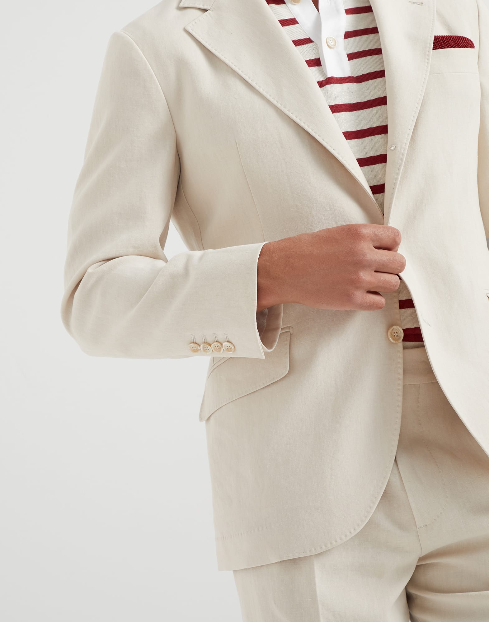 Suit - Detail view - View Full Screen