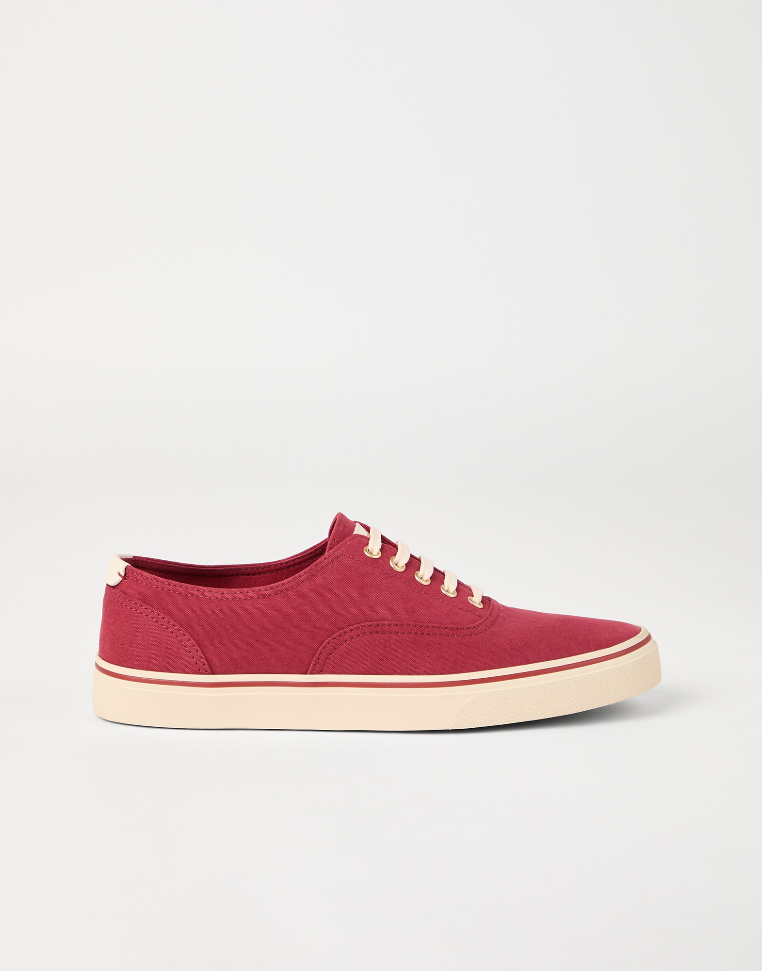Sneakers - Full look - View Full Screen