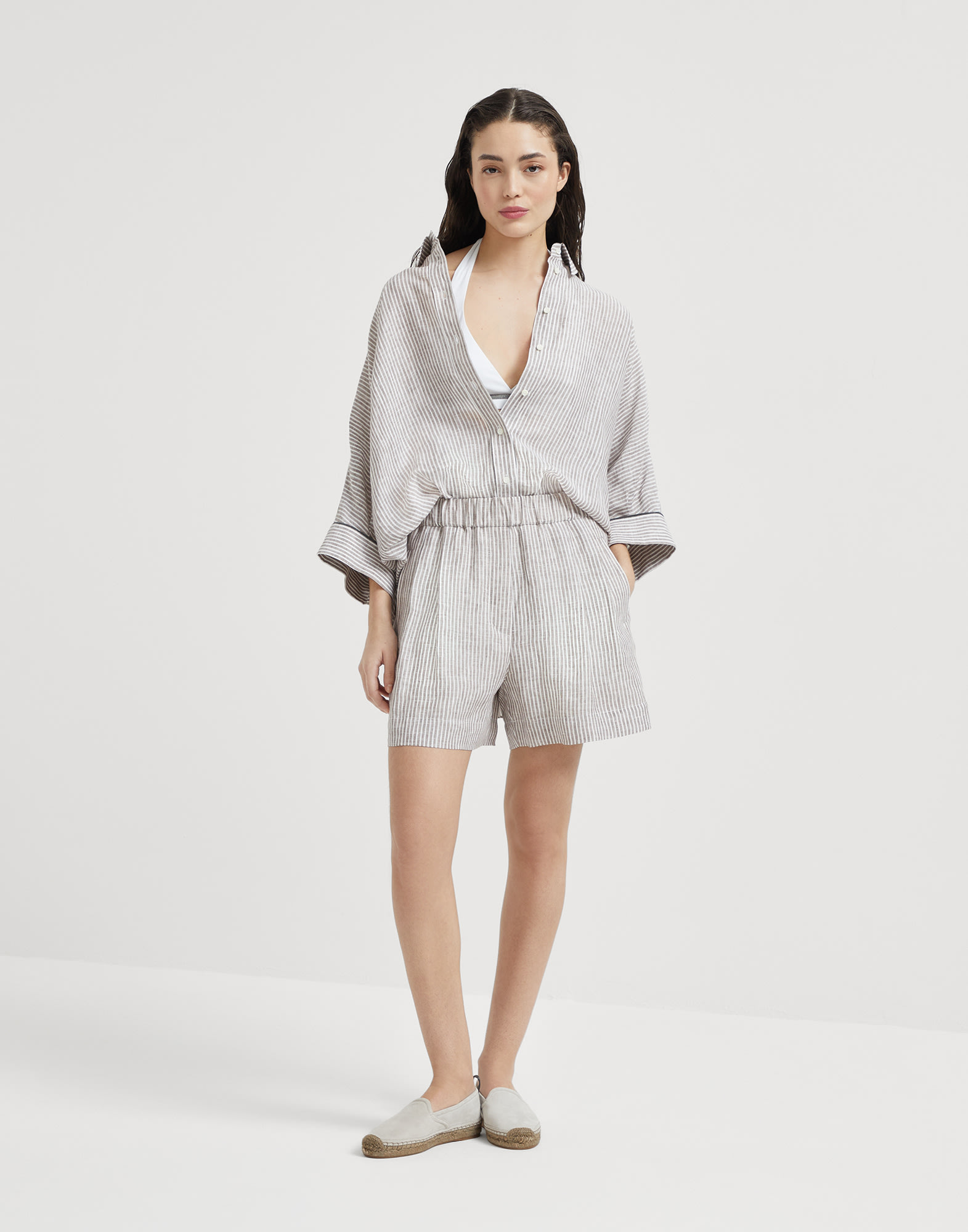 Bermuda & Shorts - Full look - View Full Screen
