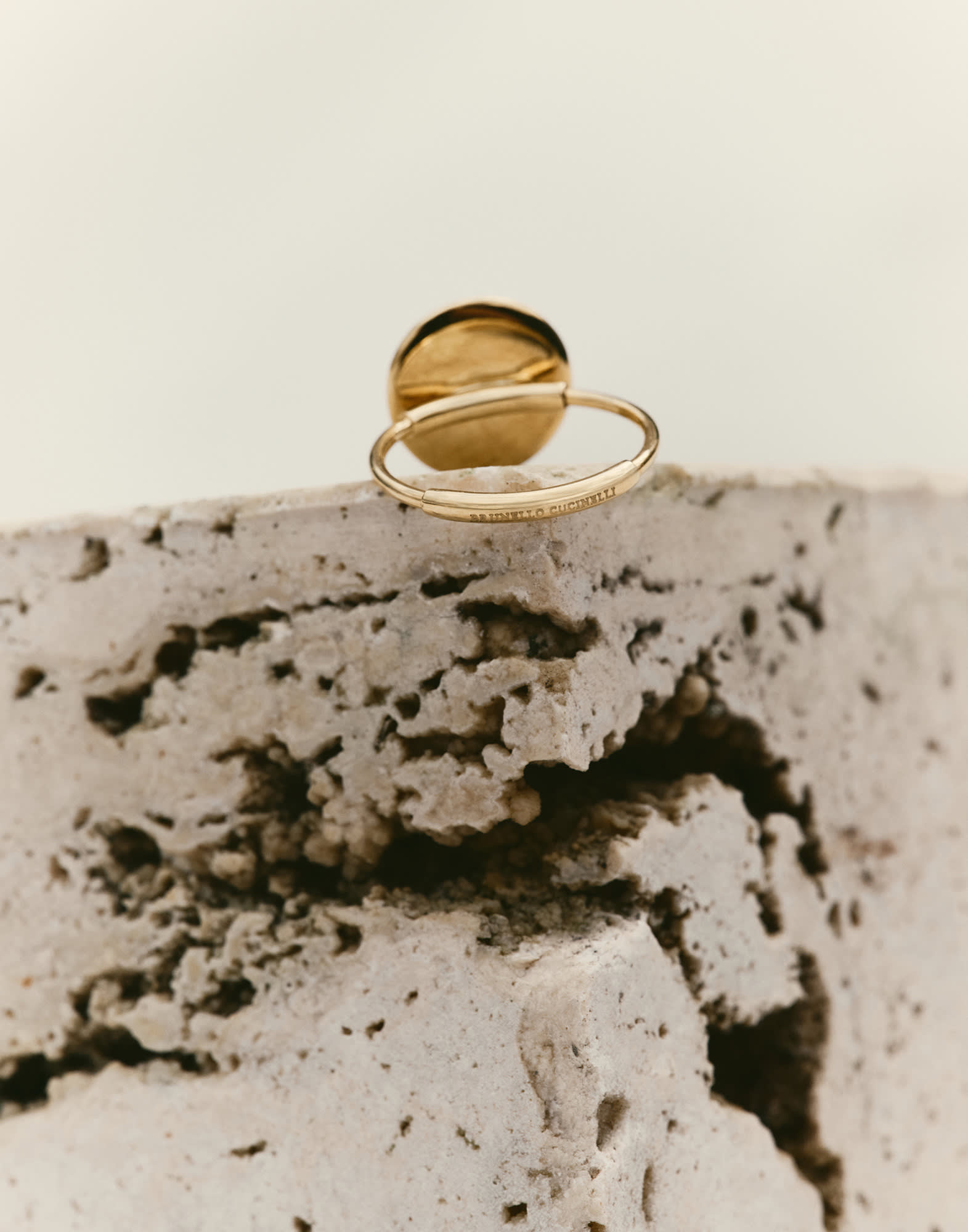Ring - Detail view - View Full Screen