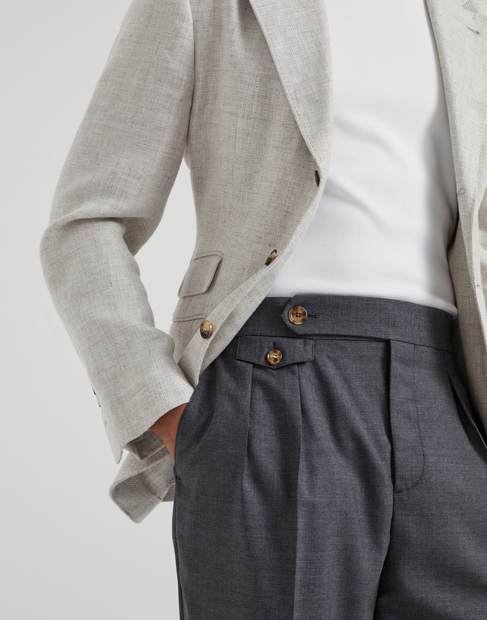 Pleated - Detail view - View Full Screen