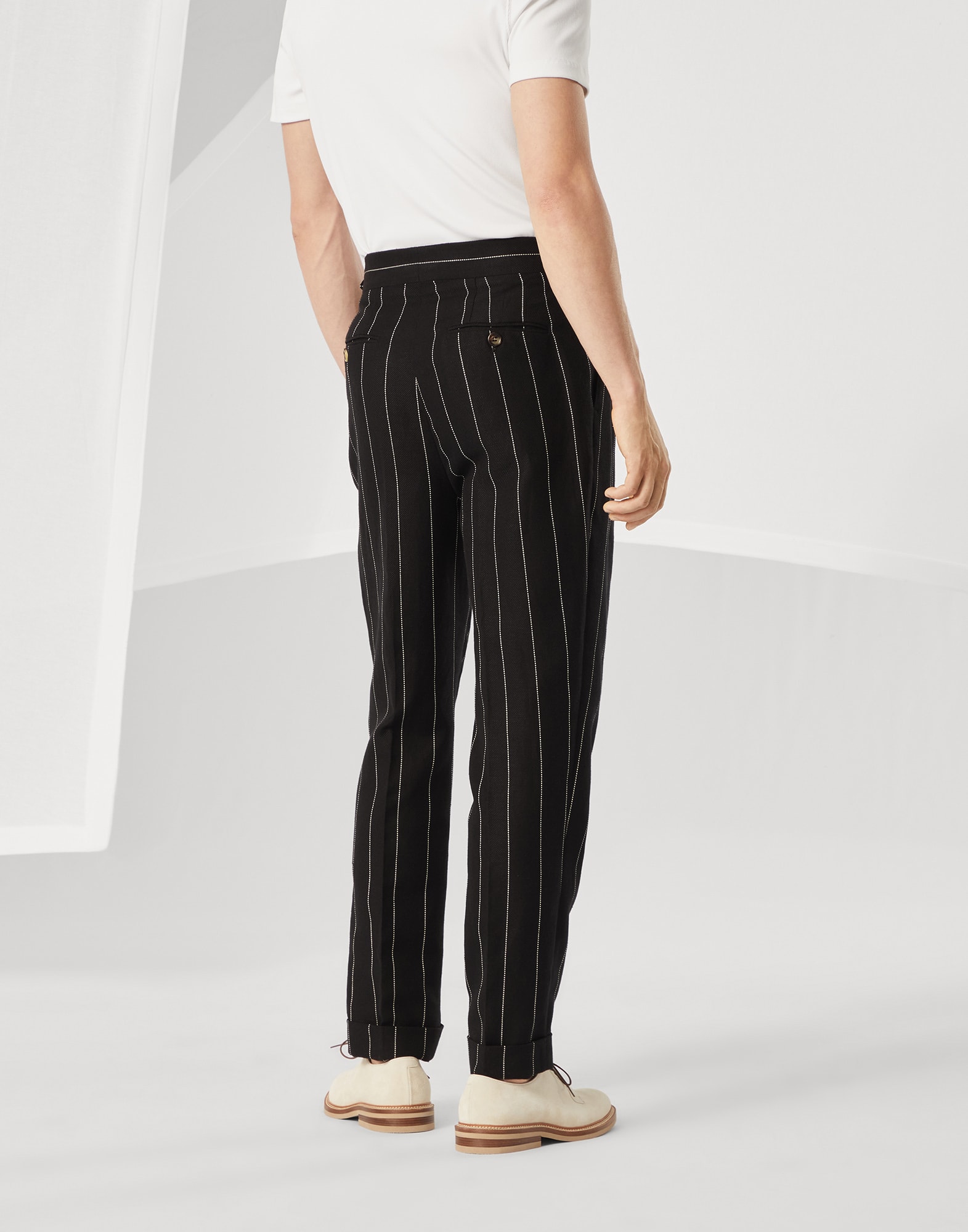 Pleated - Back view - View Full Screen