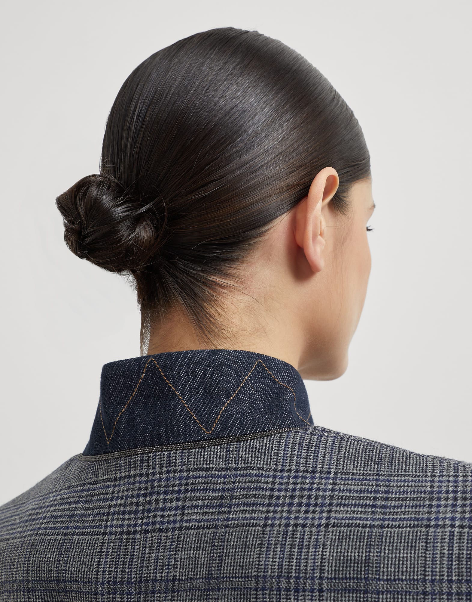 Vest - Detail view - View Full Screen