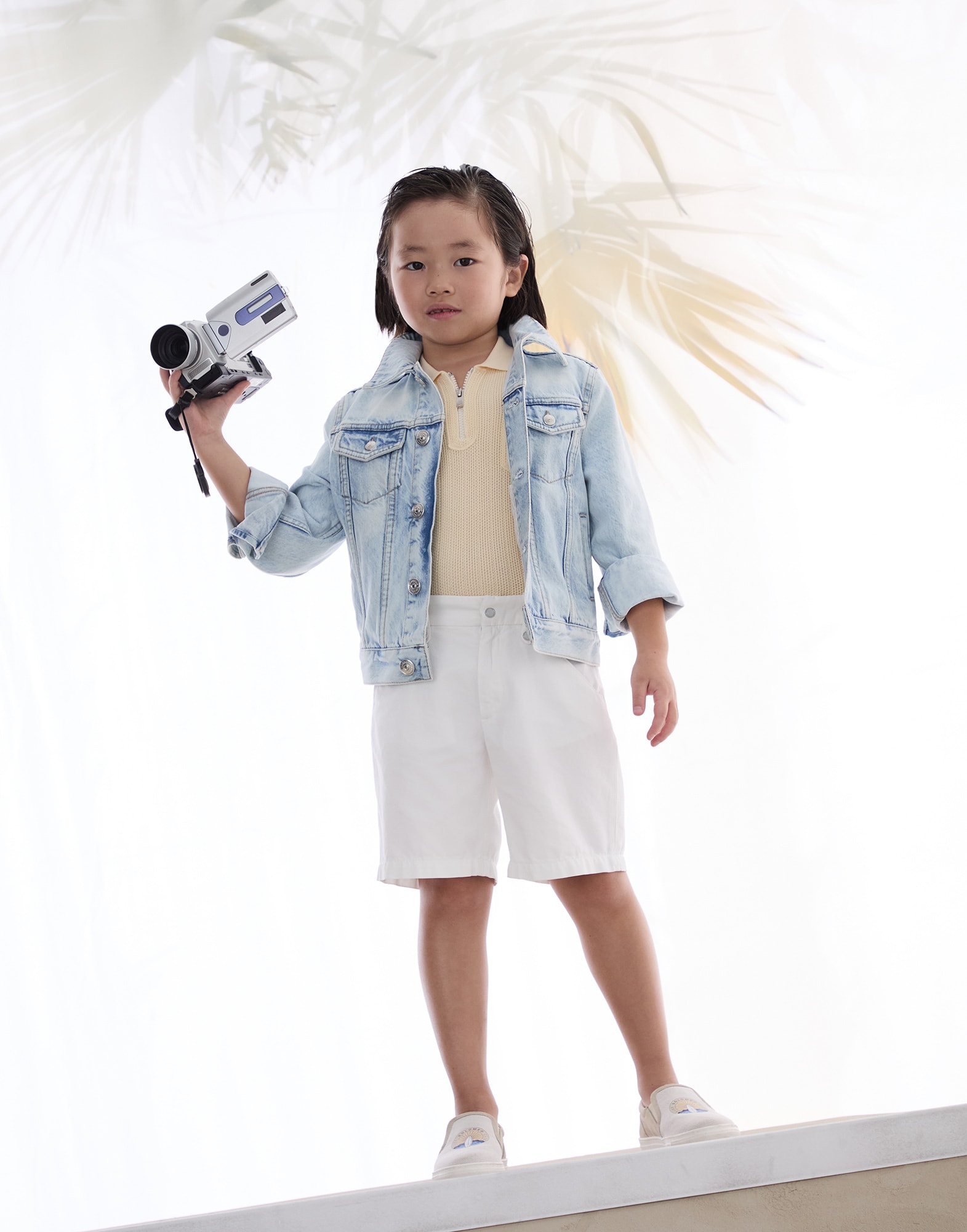 Bermuda Shorts - Full look - View Full Screen