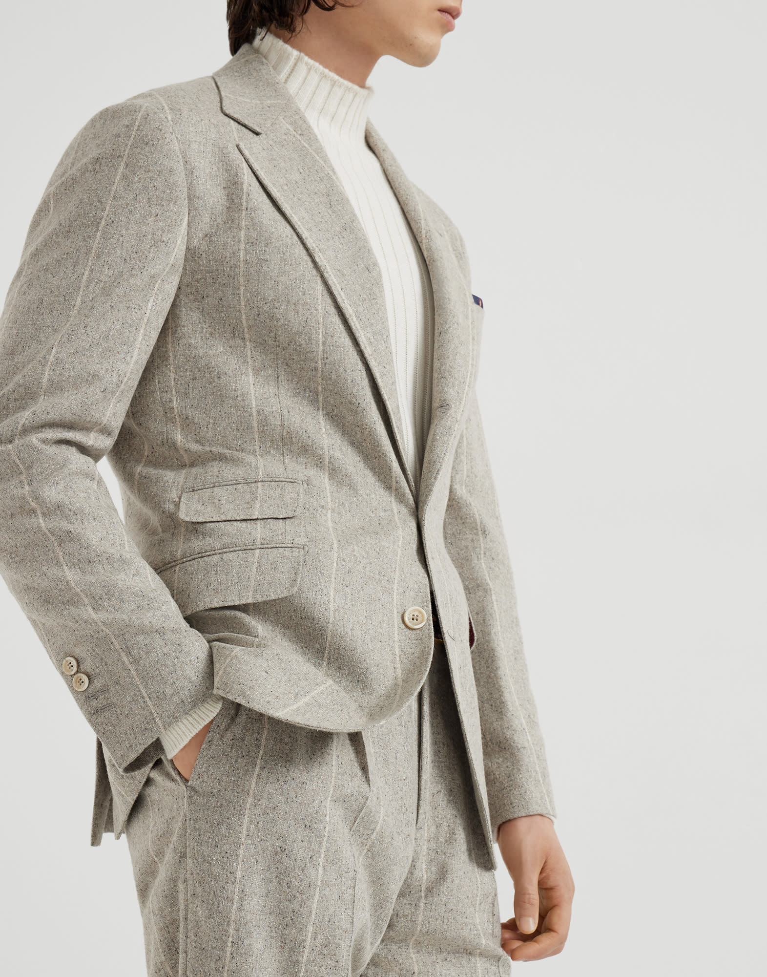 Suit - Detail view - View Full Screen