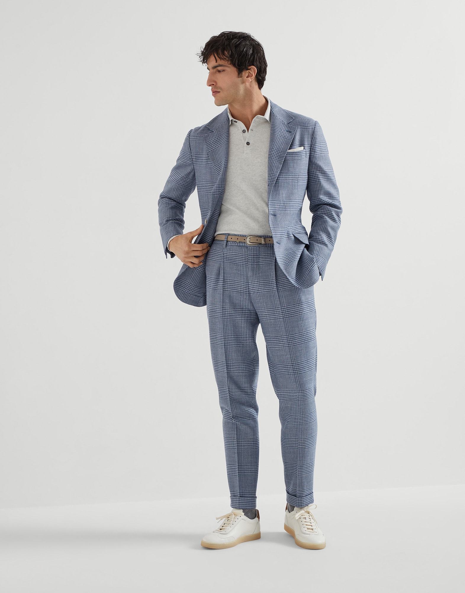 Single Breasted Blazer - Full look - View Full Screen