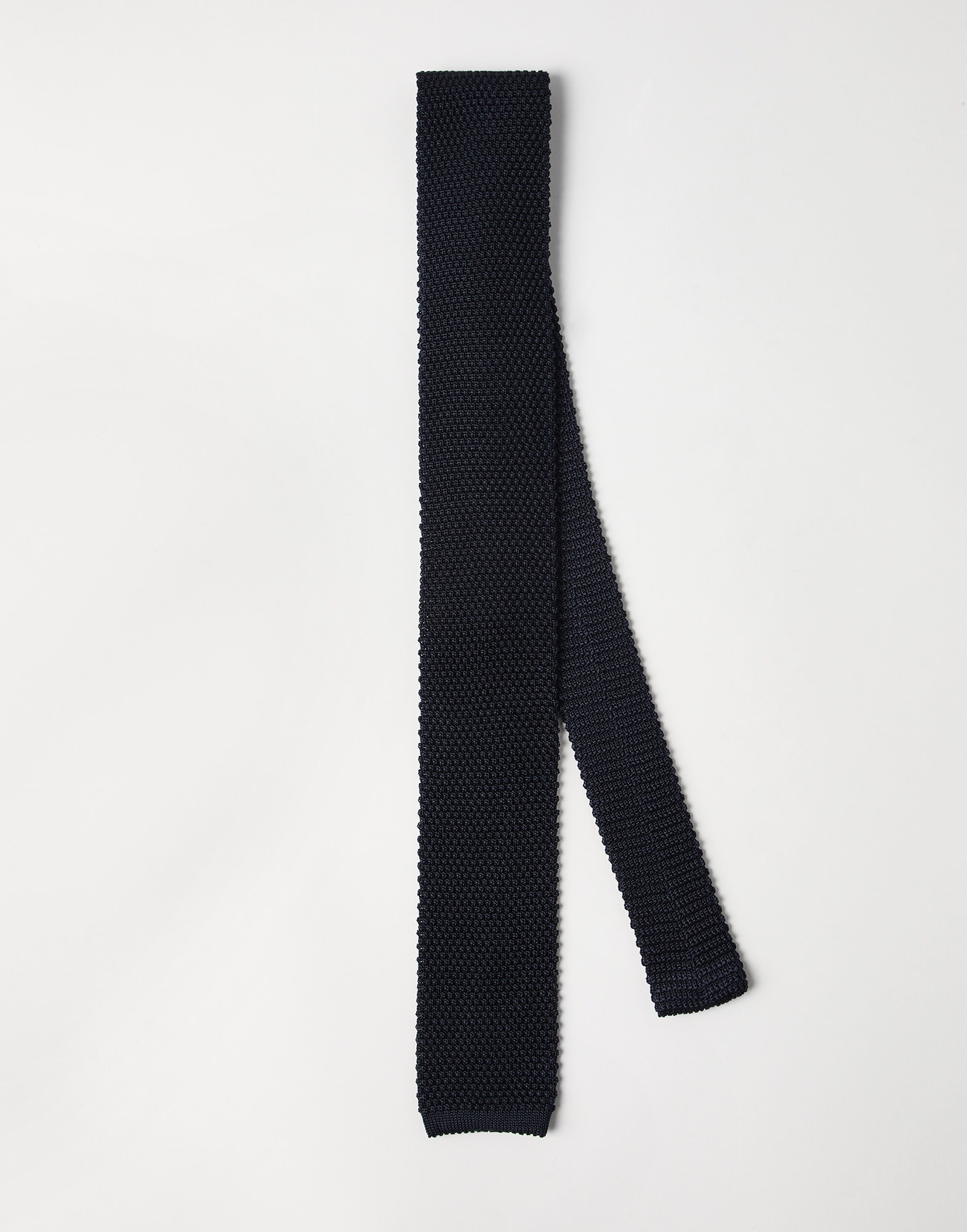 Knit necktie