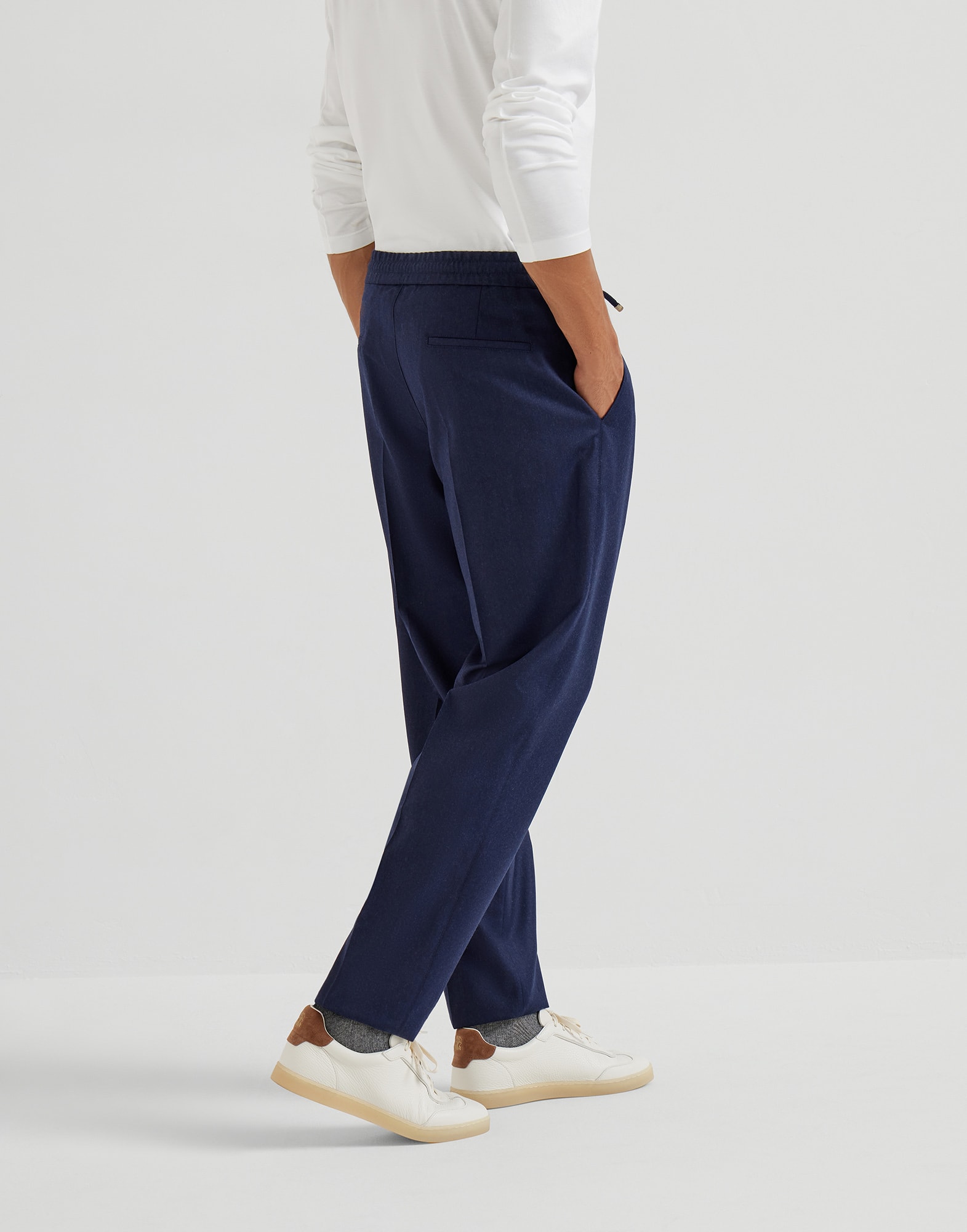 Pleated - Back view - View Full Screen