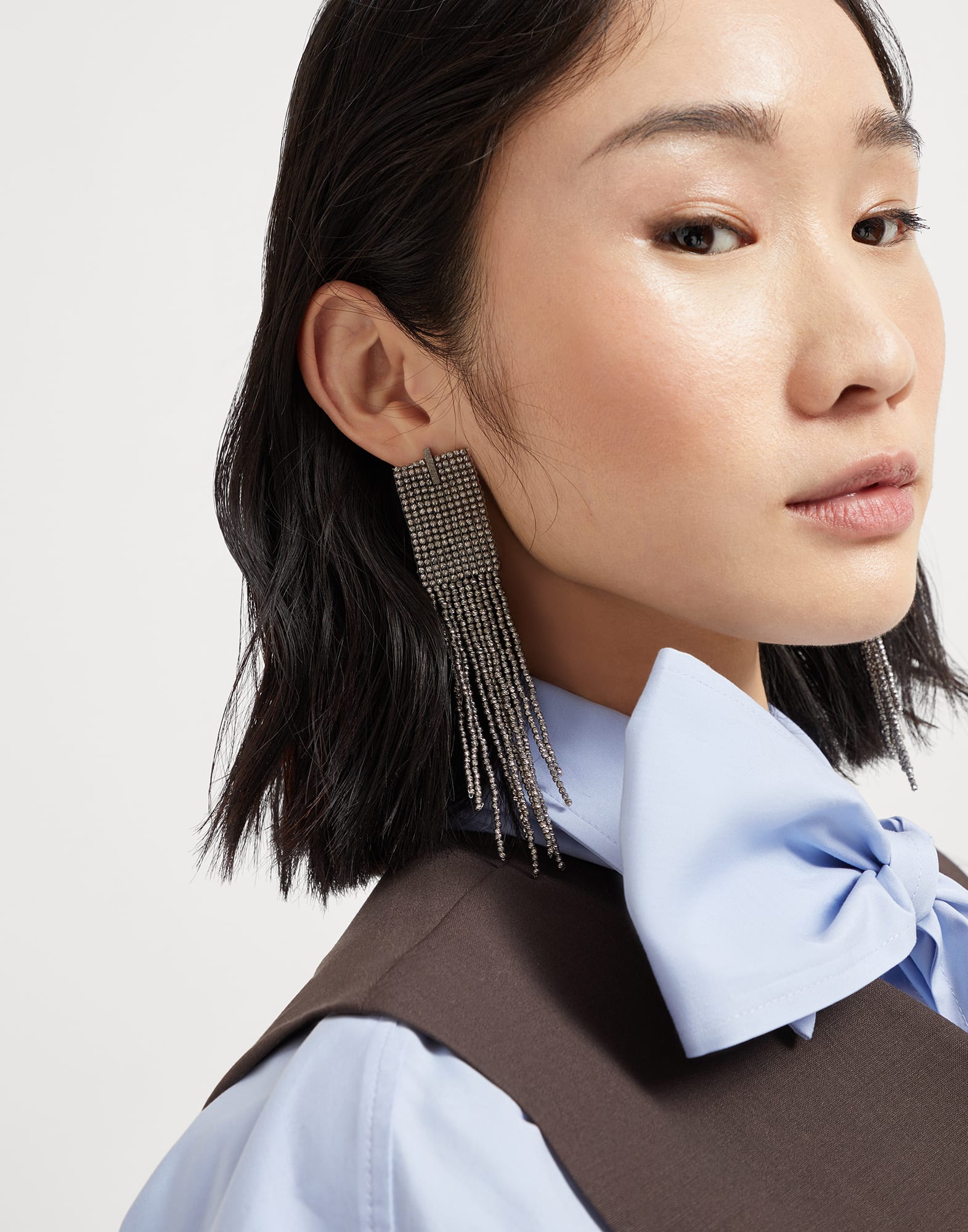 Earrings - Editorial view - View Full Screen
