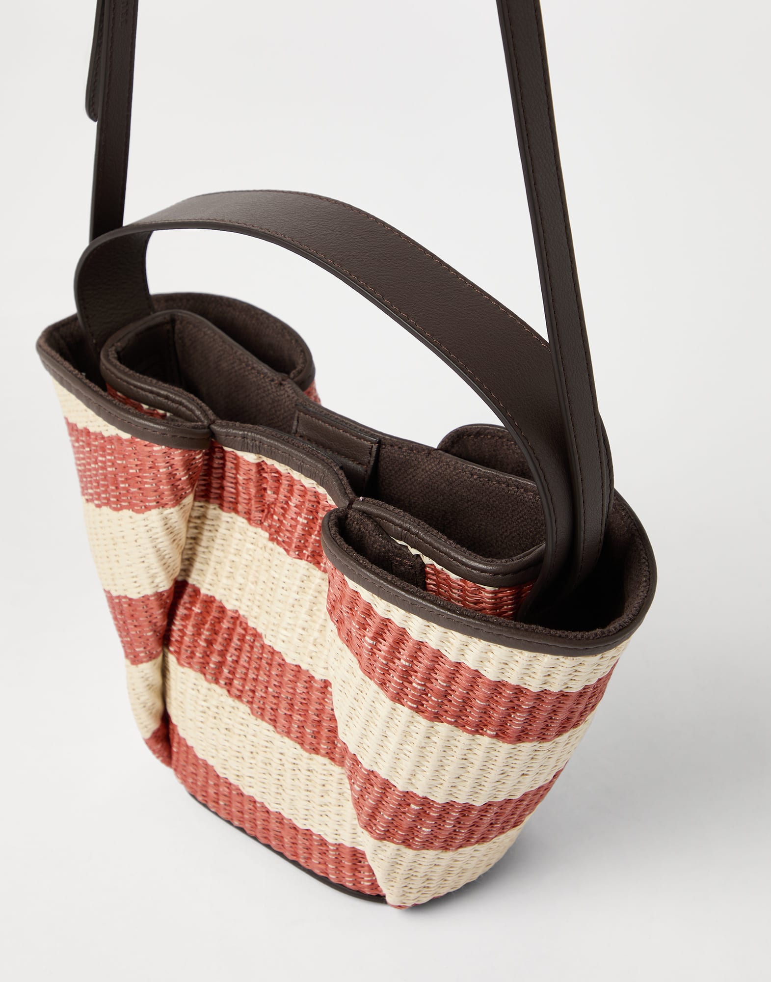 Shopper - Detail view - View Full Screen