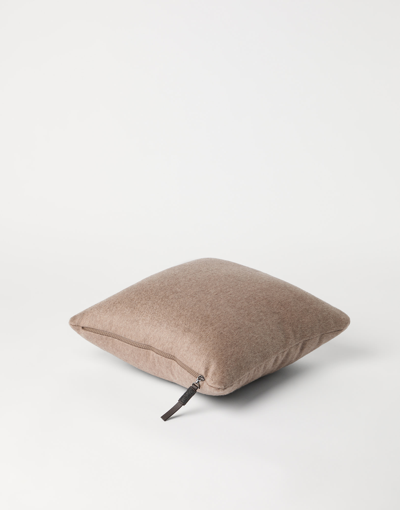 Cashmere beaver cushion Dove Grey Lifestyle - Brunello Cucinelli