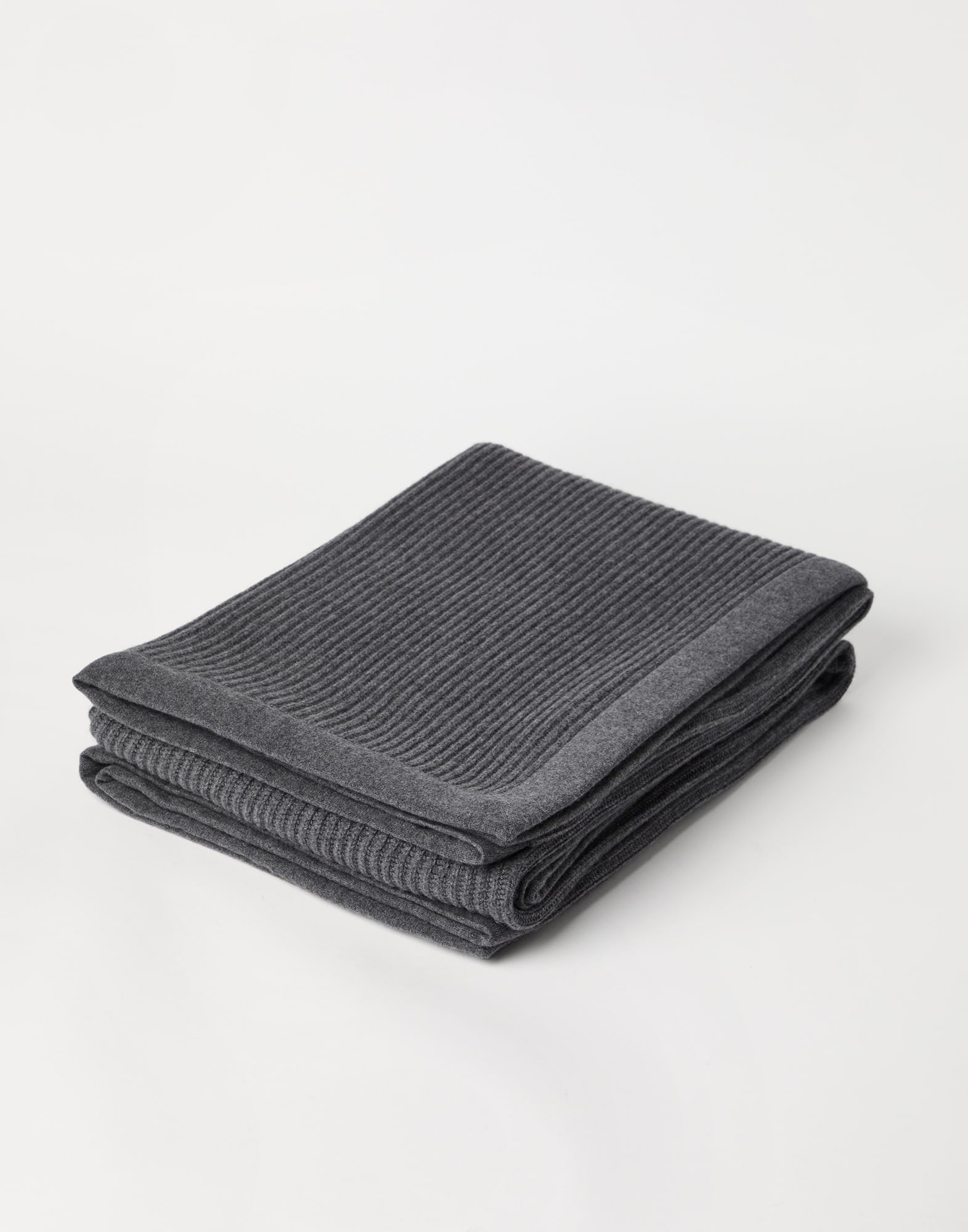 Knitted Throws & Blankets - Back view - View Full Screen