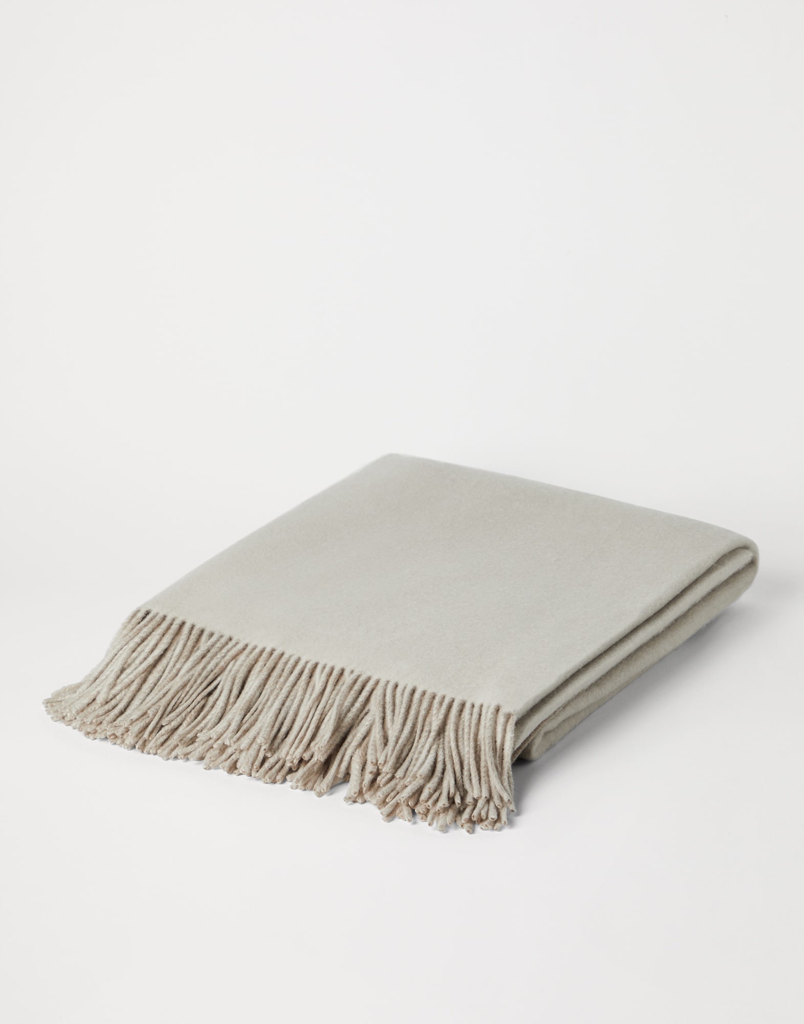 Cashmere double cloth throw Beige Lifestyle - Brunello Cucinelli