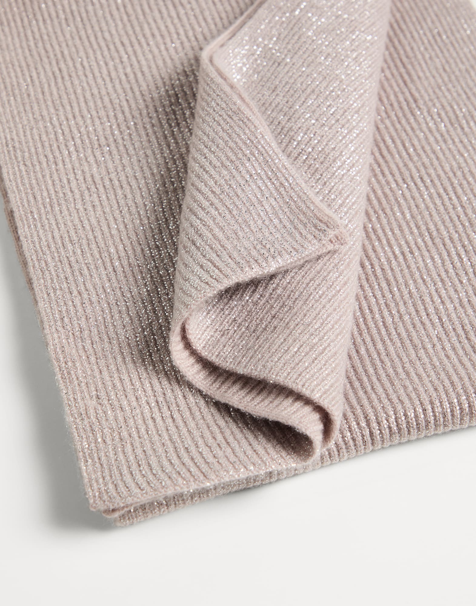 Scarves & Snoods - Detail view - View Full Screen