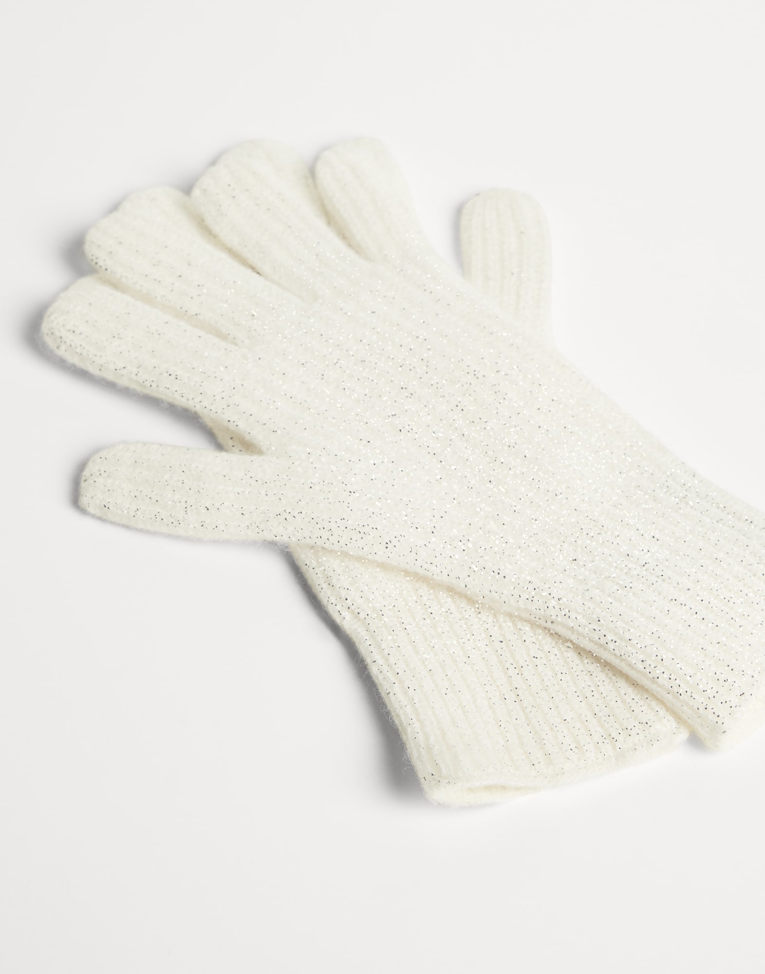 Hats & Gloves - Detail view - View Full Screen