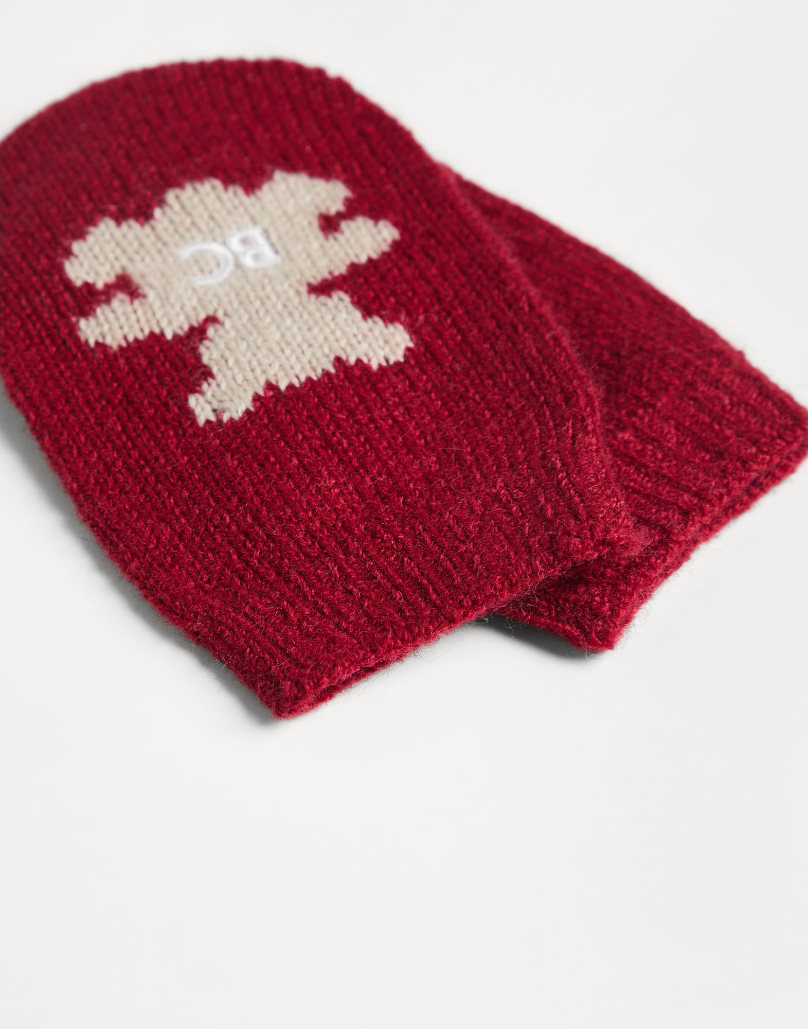 Beanies & Gloves - Detail view - View Full Screen