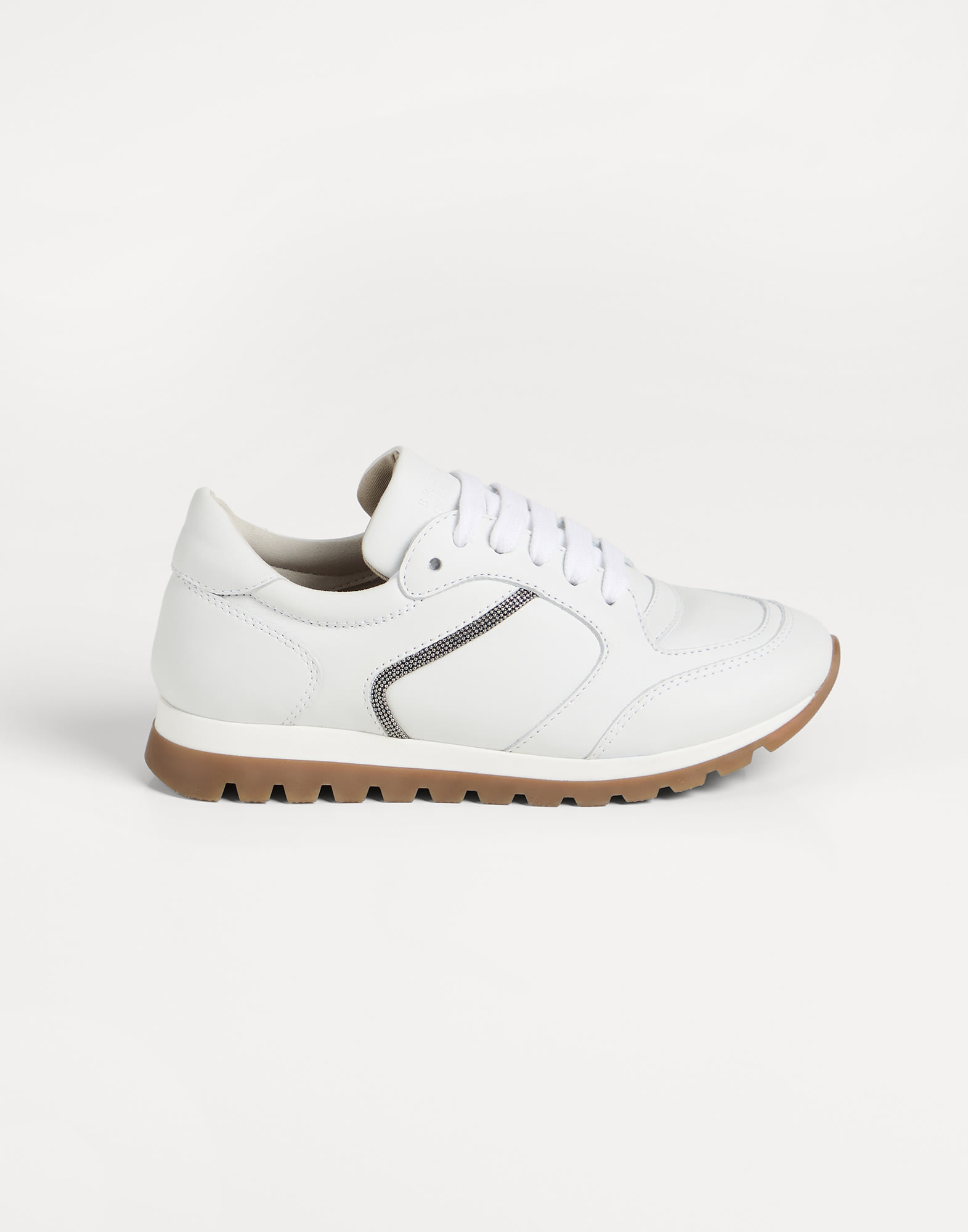 Sneakers - Full look - View Full Screen
