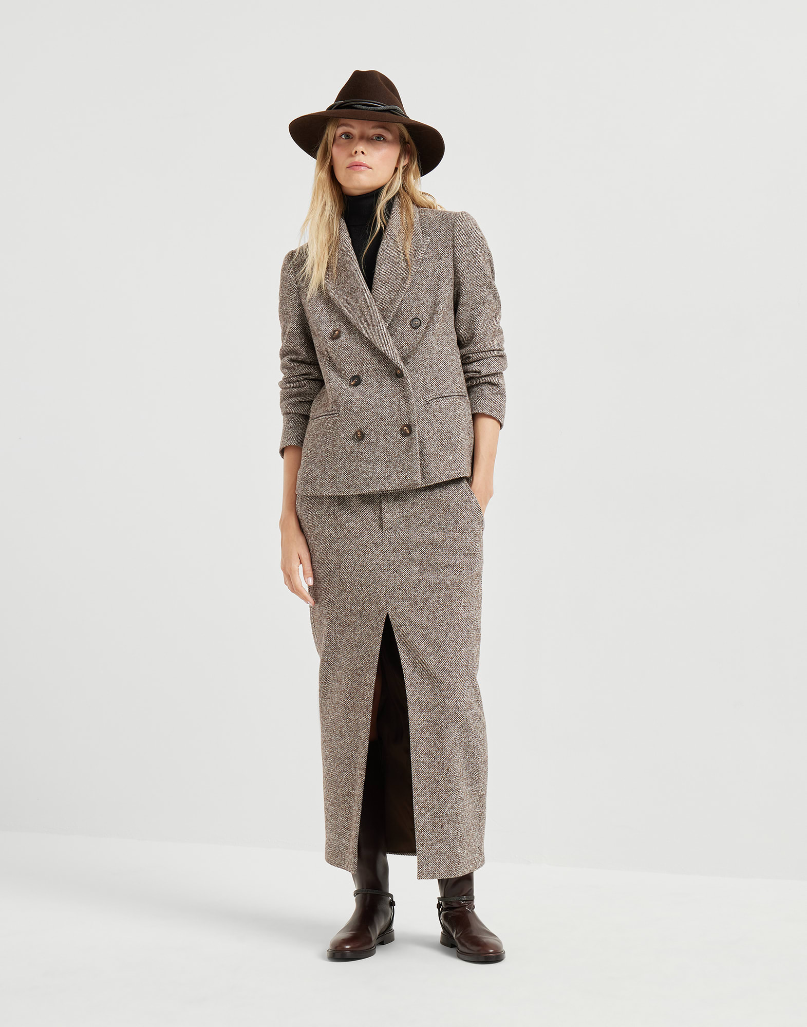 252WOUTFITTWINWEAR30 image number 0