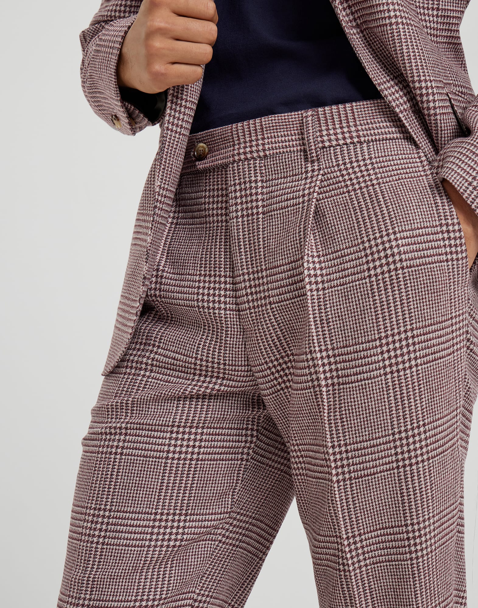 Pleated - Detail view - View Full Screen