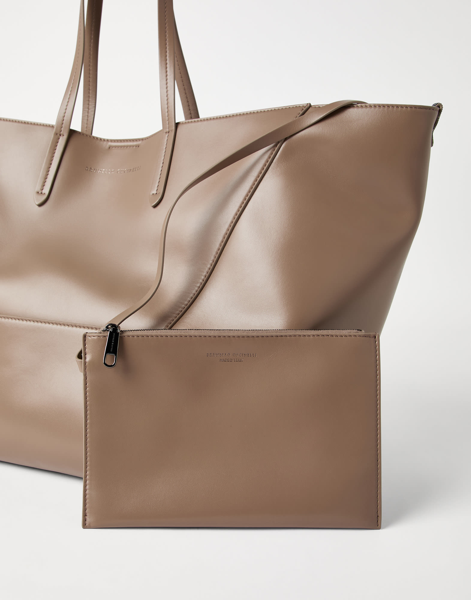 Shopper - Full look - View Full Screen