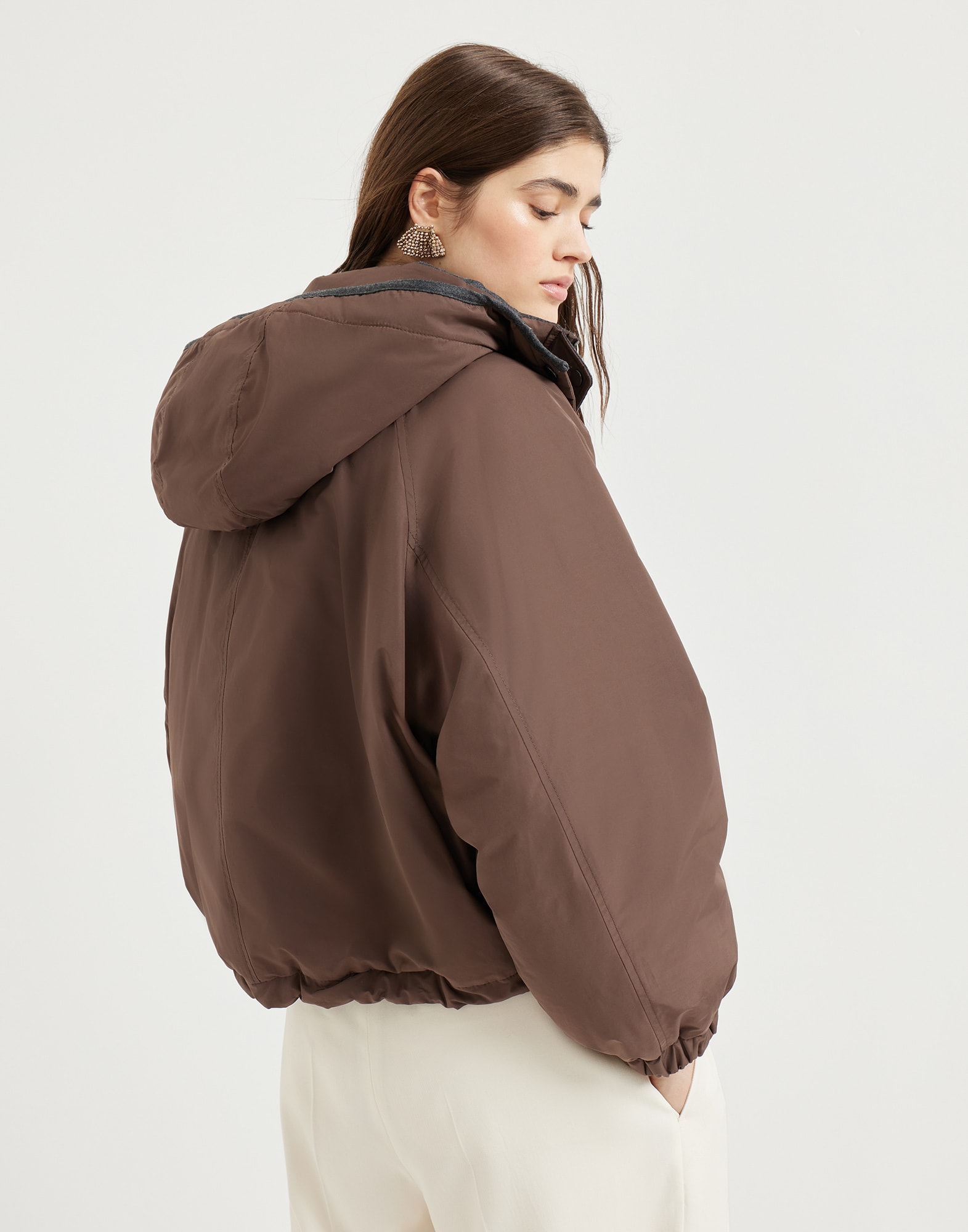 ジャケット BRUNELLO CUCINELLI Women Jackets MPCAI7762 C7495 Brown Crop down jacket with monili for Woman in Pine Cone Brown