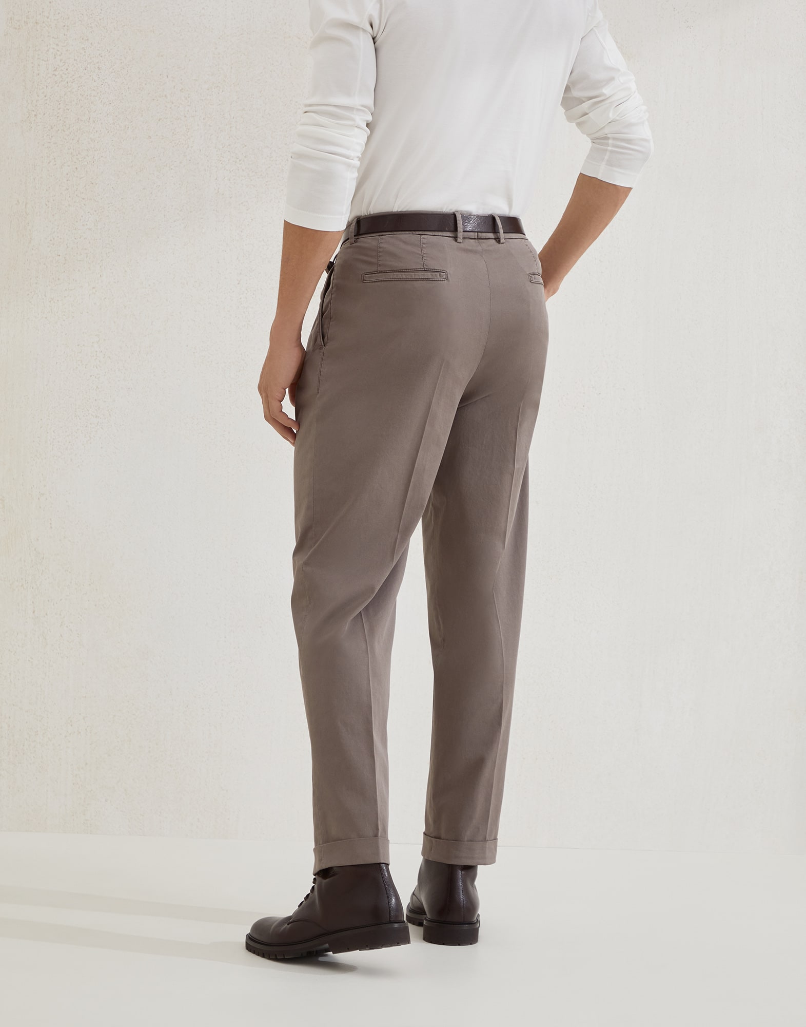 Pleated - Back view - View Full Screen