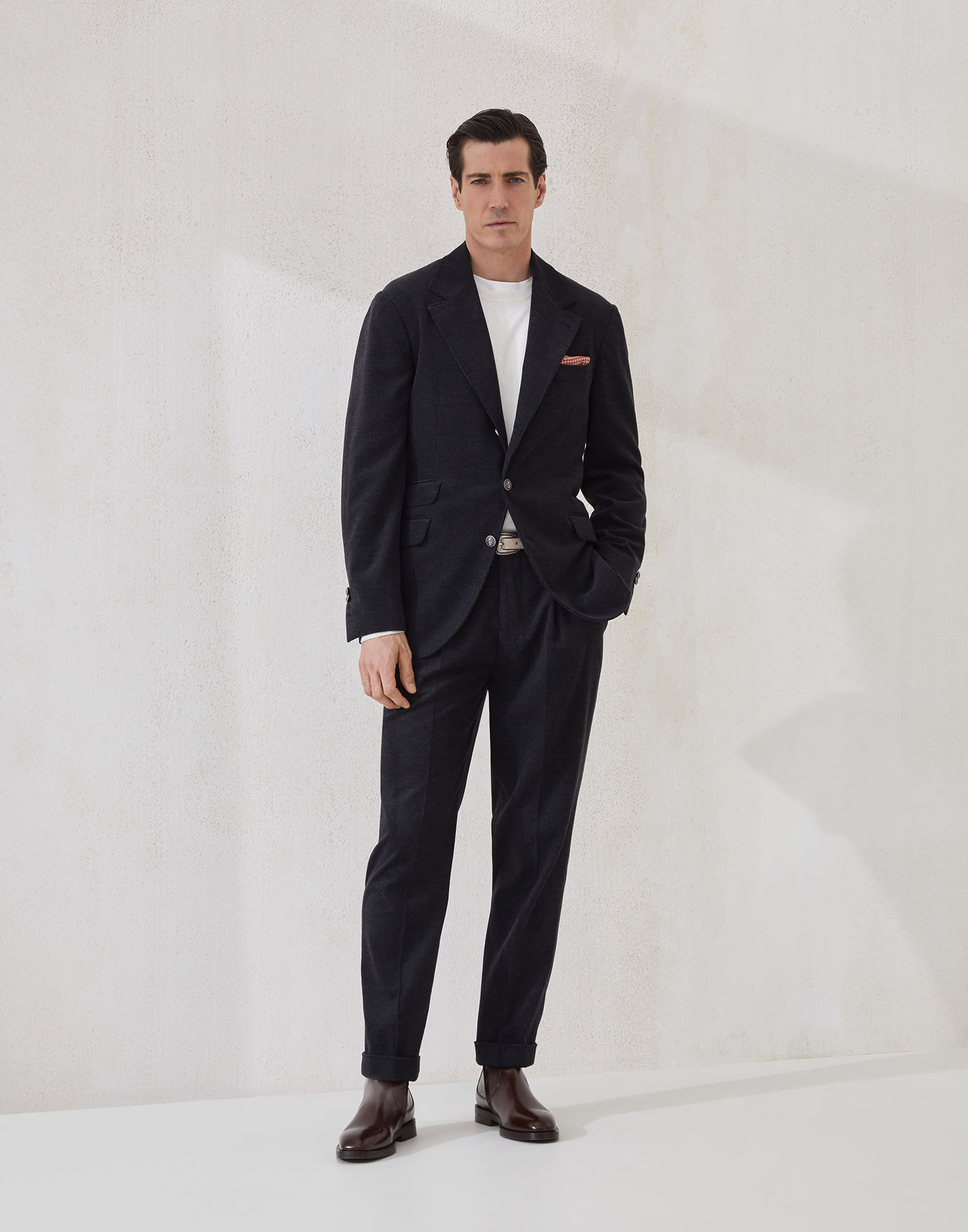 252MOUTFITMV415LDWHKC006 image number 0