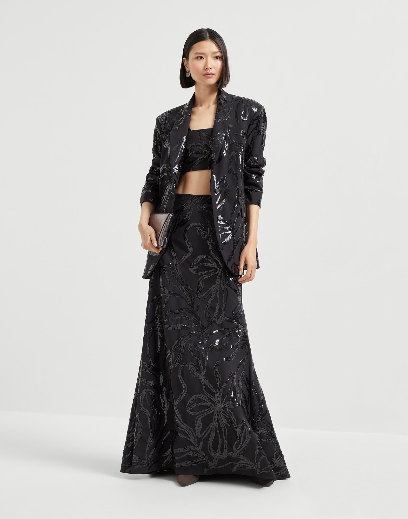 252WOUTFITTWINWEAR24 image number 0