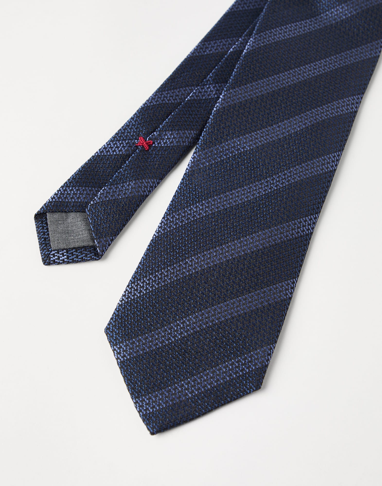 Tie - Detail view - View Full Screen