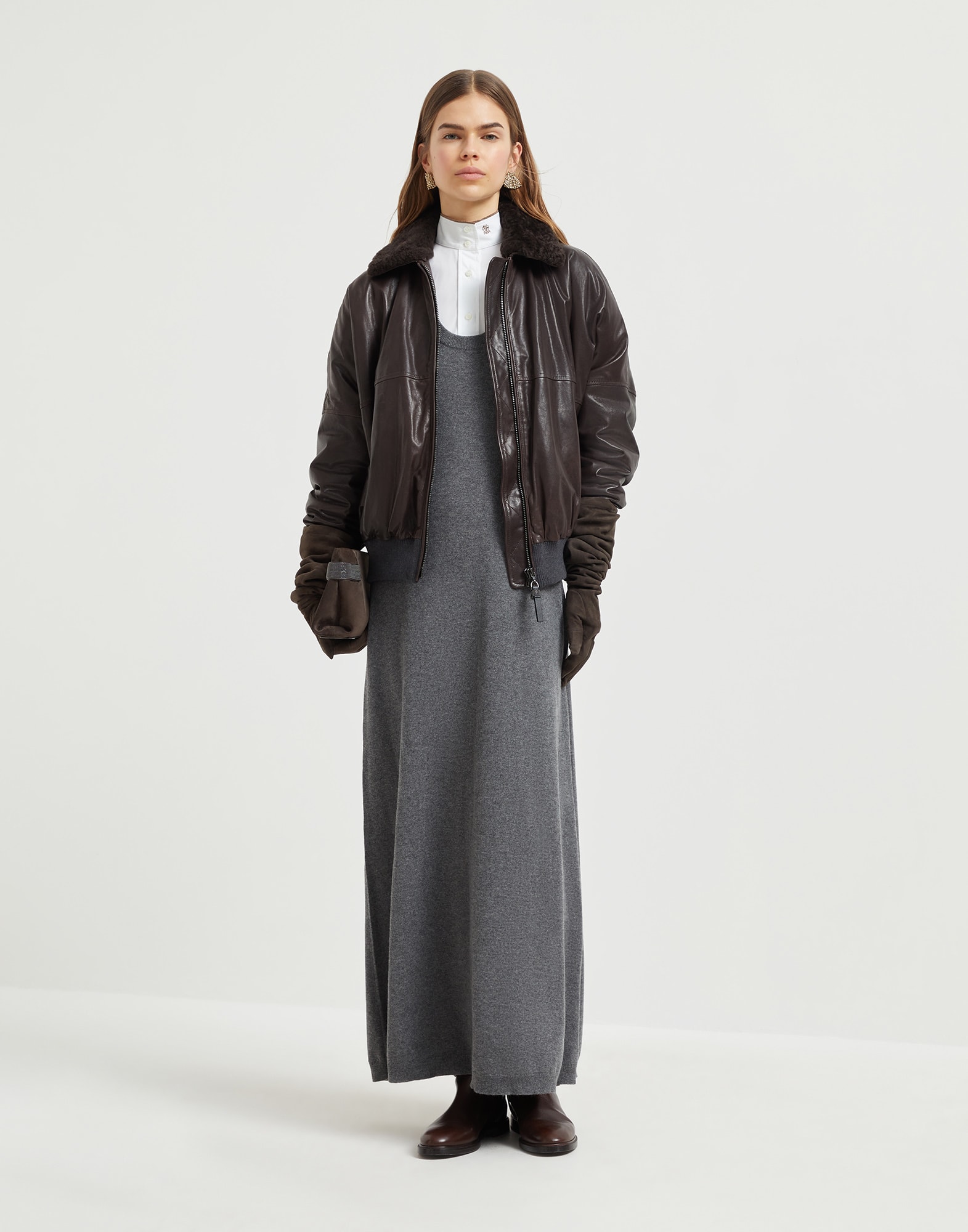 252WOUTFITCS132 image number 0
