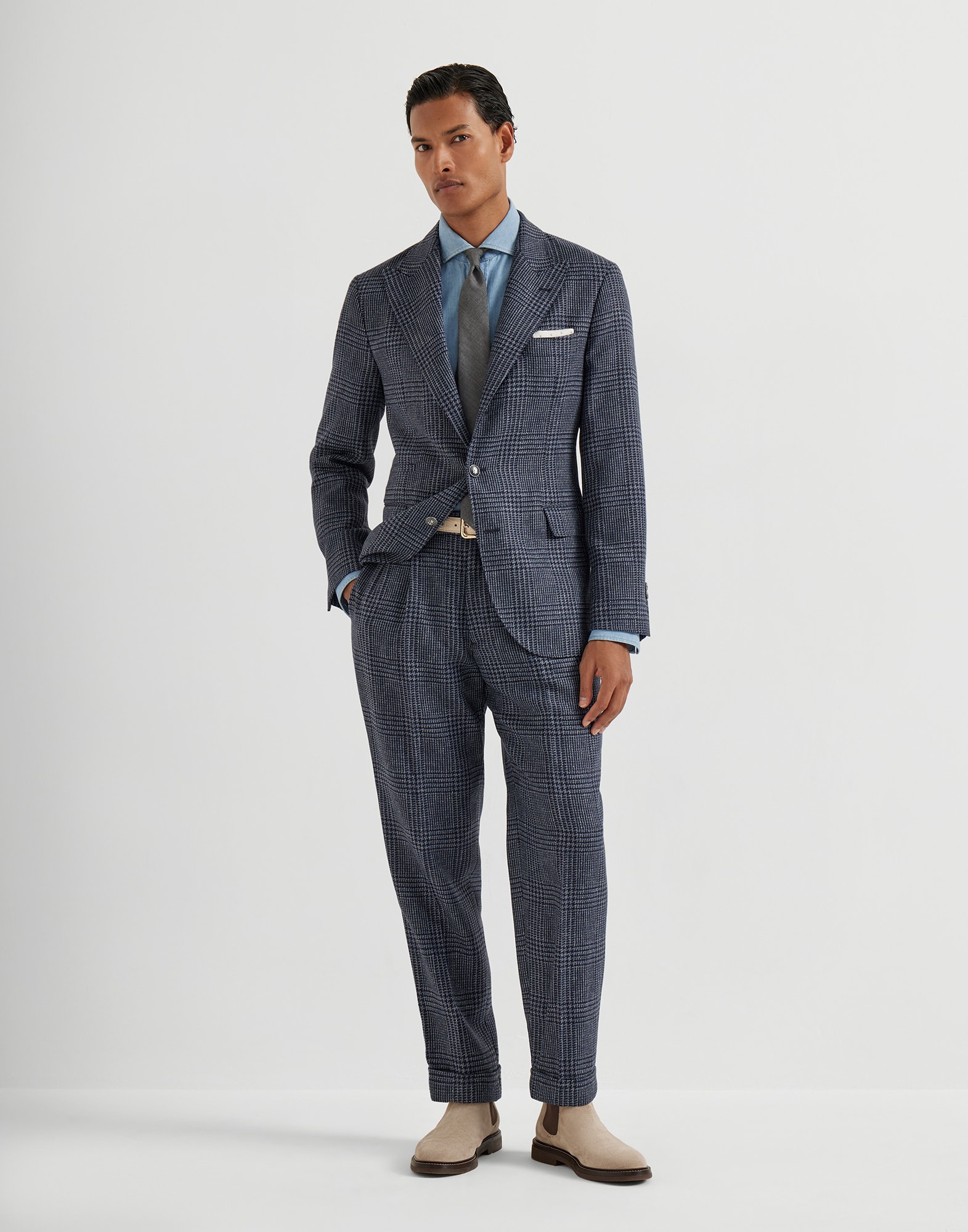 252MOUTFITEXTRAABITI5 image number 0