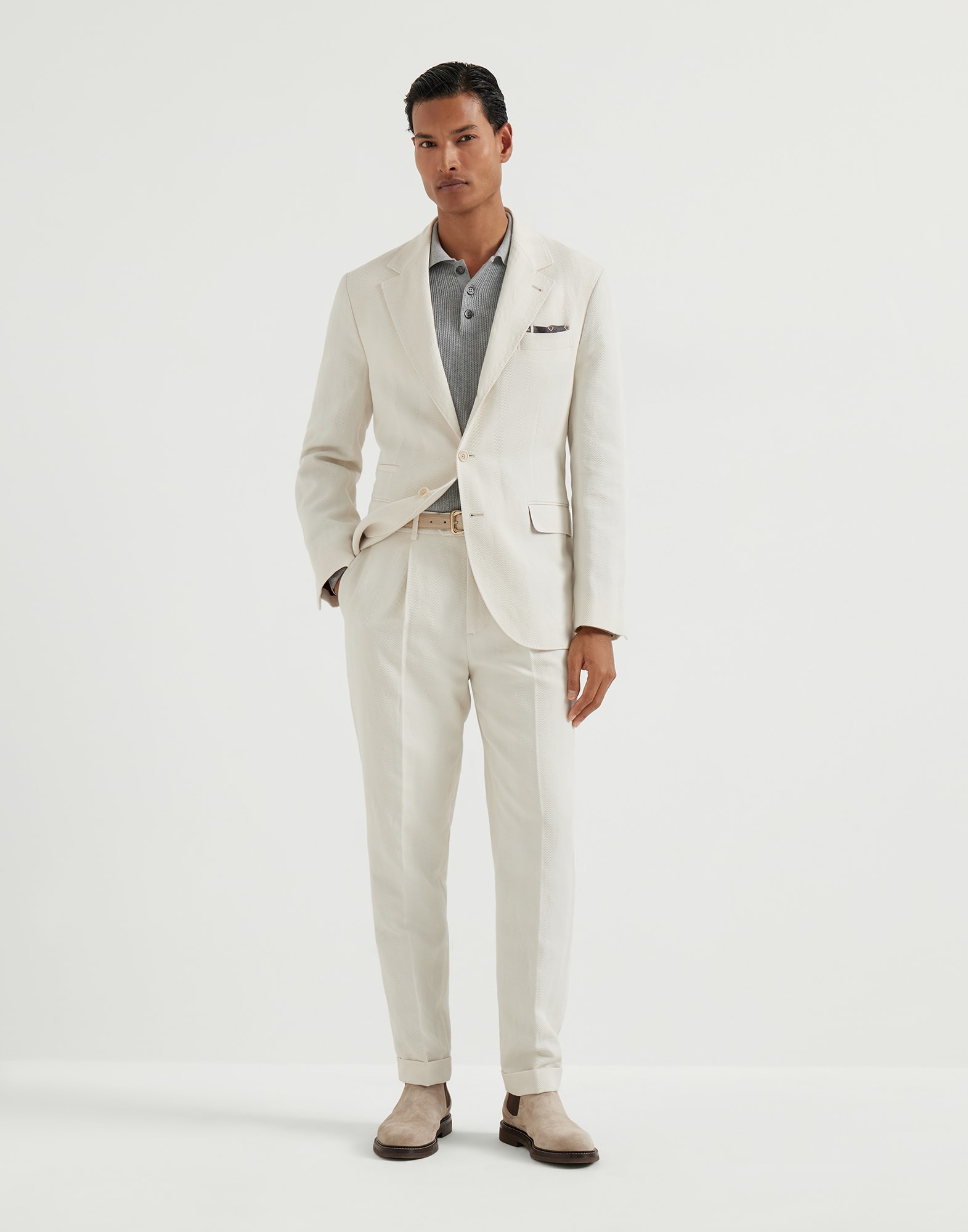 252MOUTFITEXTRAABITI22 image number 0