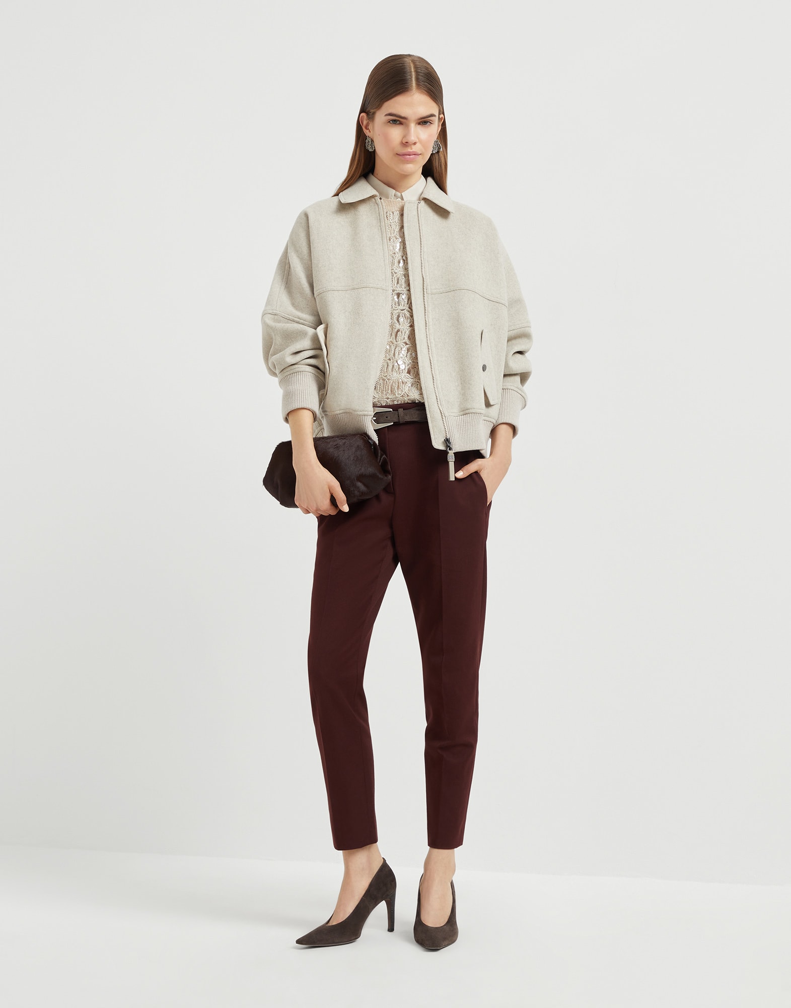 252WOUTFITCS137 image number 0