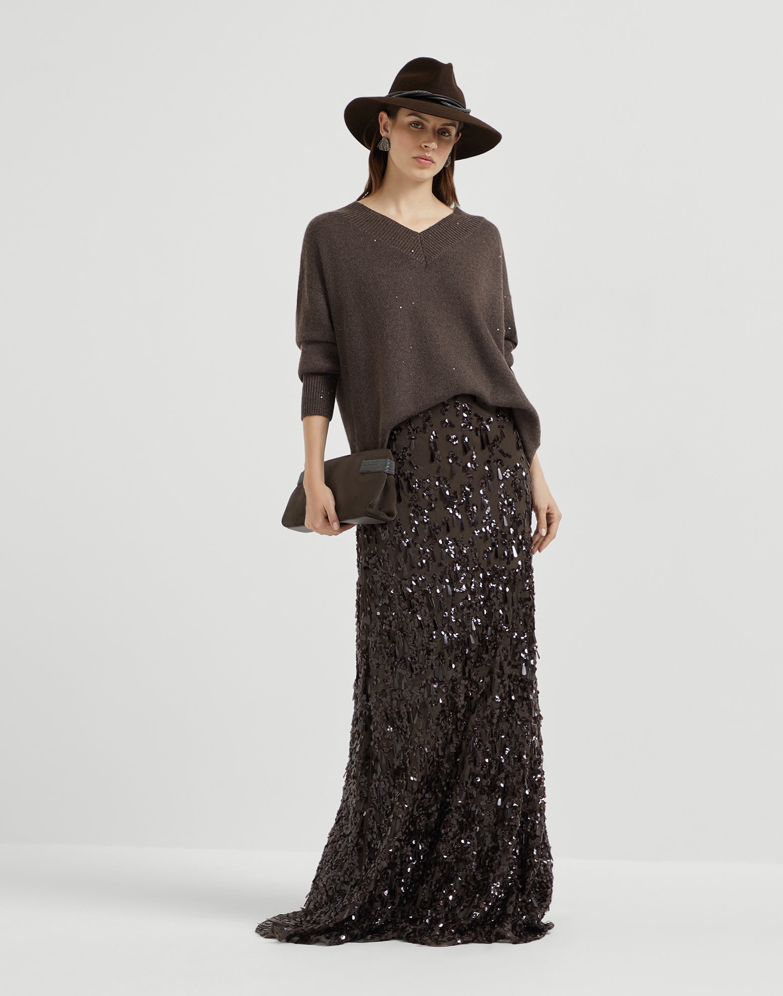 252WOUTFITCS172 image number 0