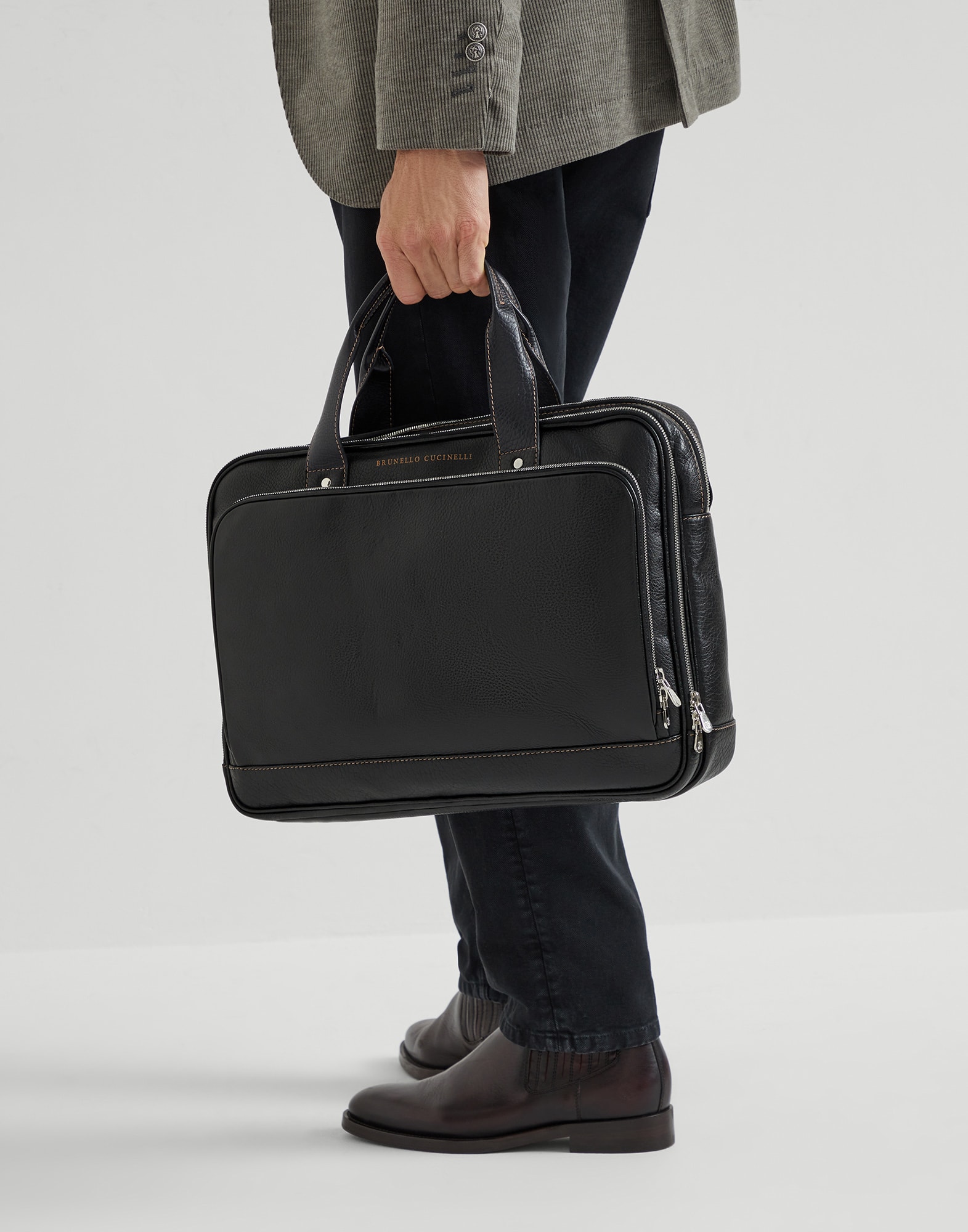Office Bag - Editorial view - View Full Screen