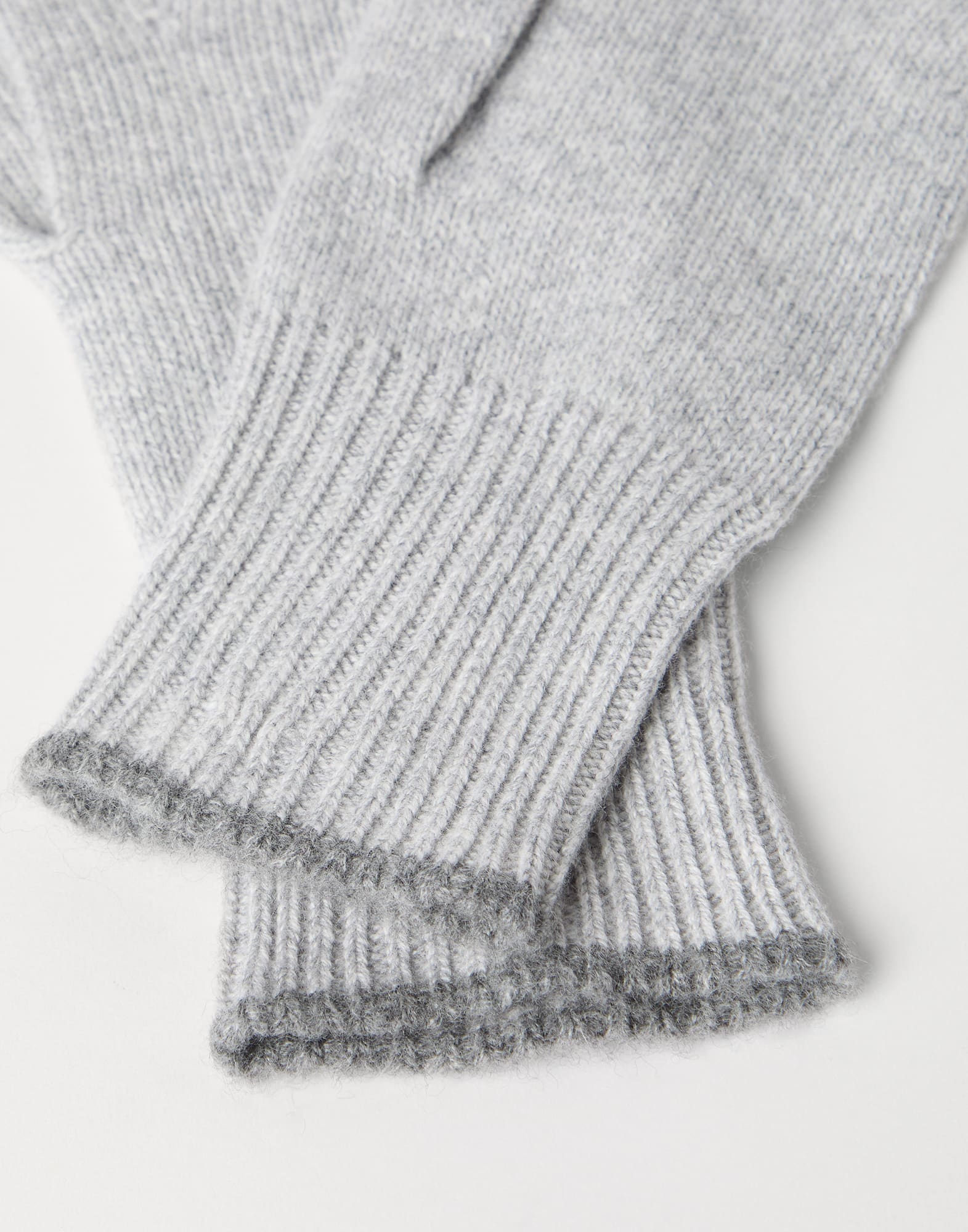 Gloves - Detail view - View Full Screen