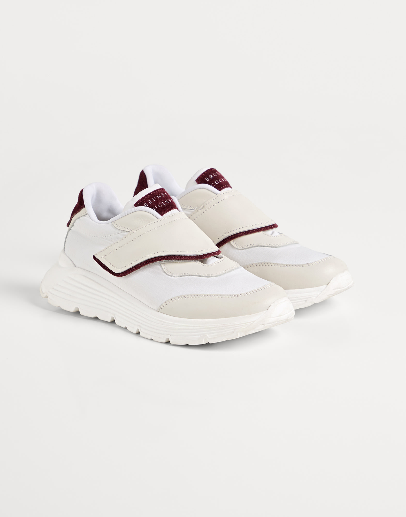 Sneakers - Vista frontale - Visualizza a schermo intero